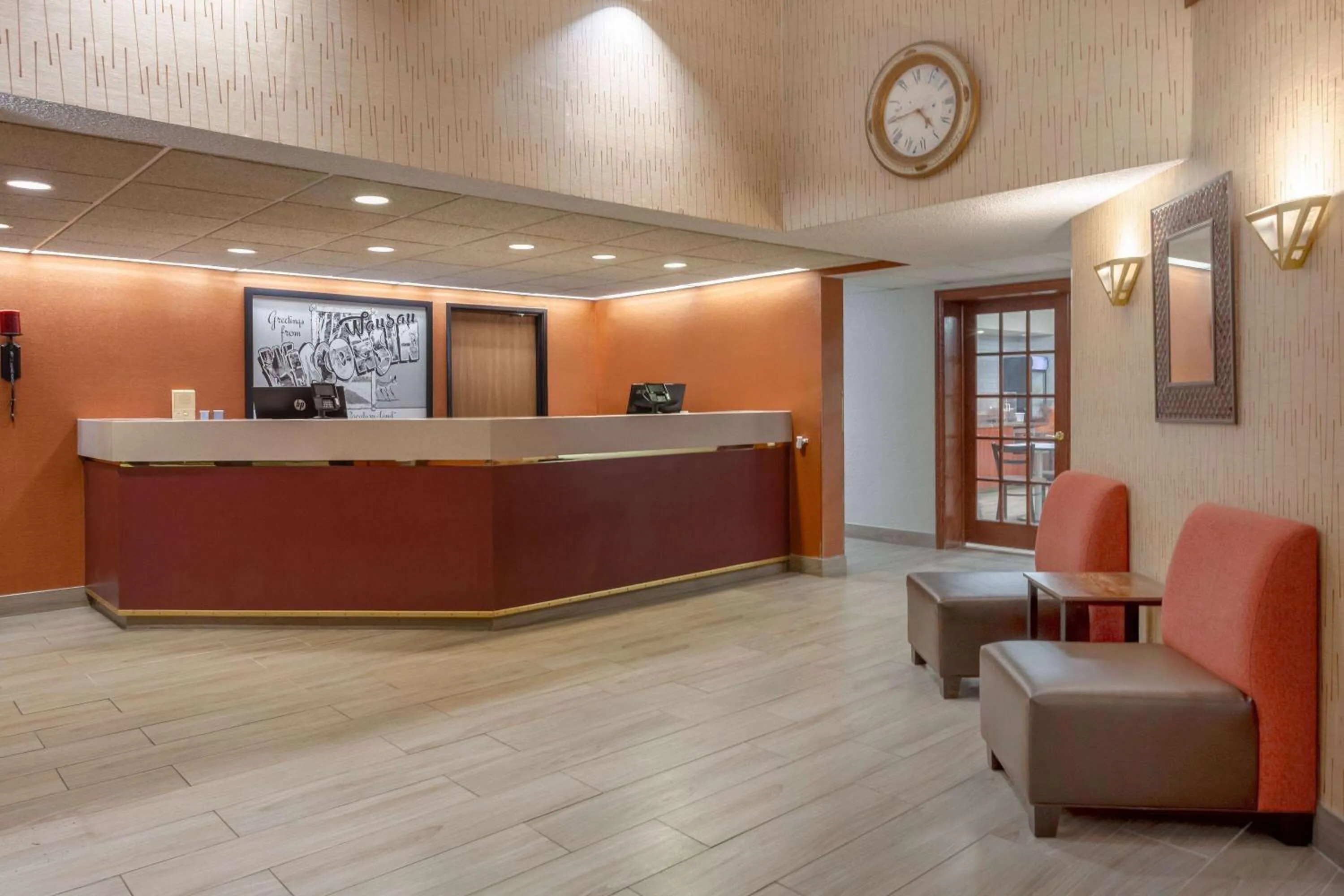 Lobby or reception in Super 8 by Wyndham Wausau