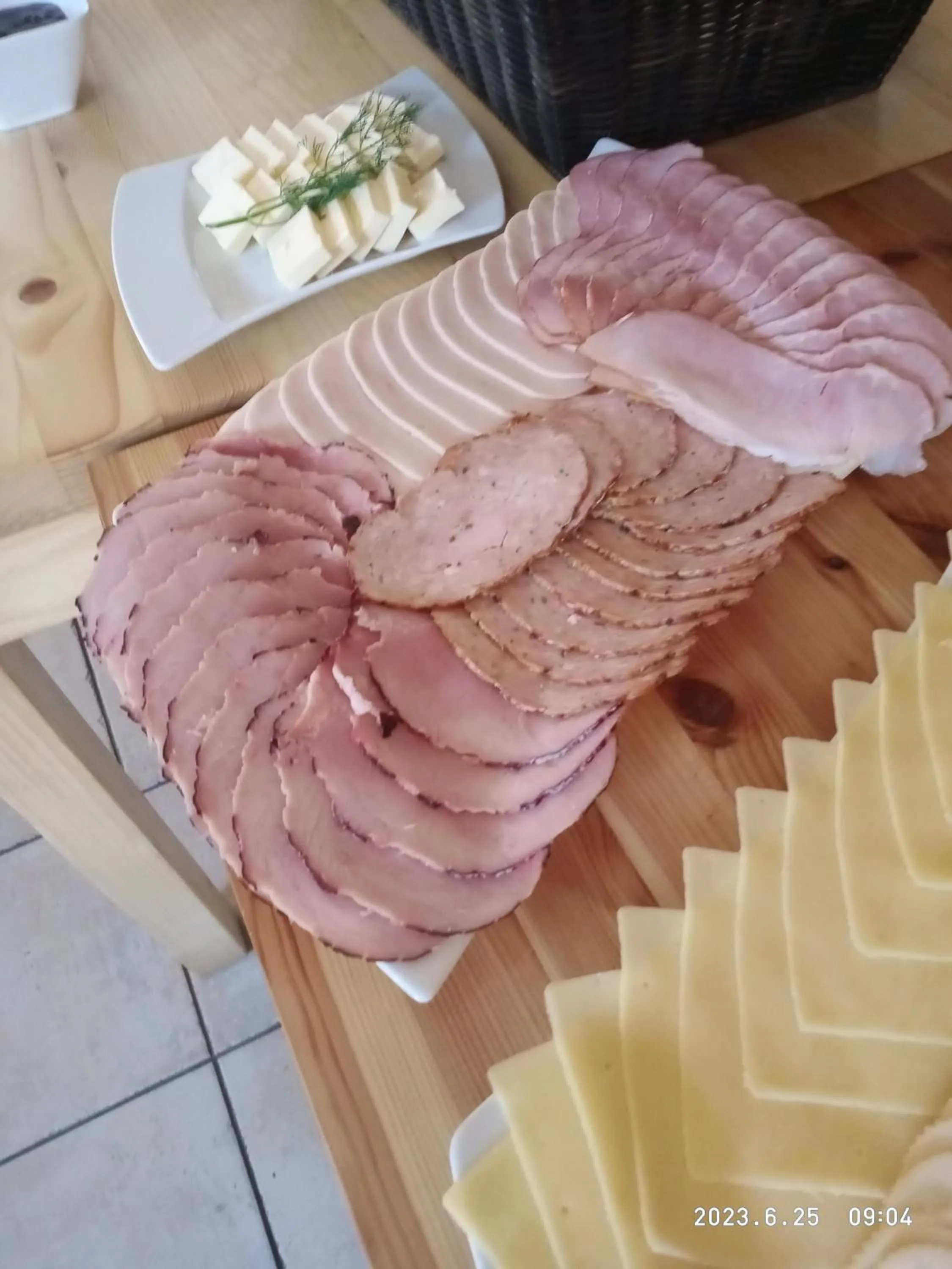 Food and drinks in Lusia