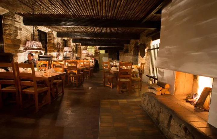 Restaurant/places to eat in Landhotel Battenheimer Hof