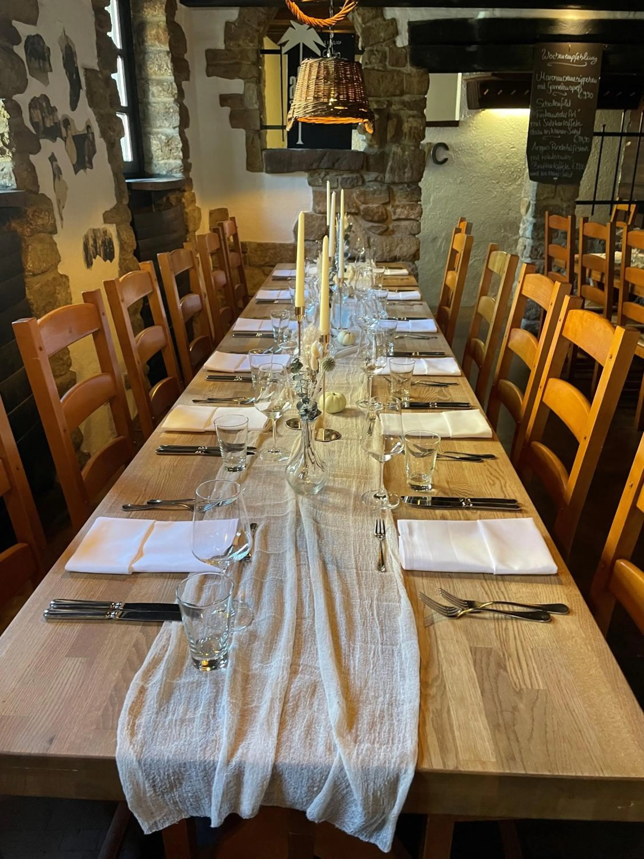 Restaurant/places to eat in Landhotel Battenheimer Hof