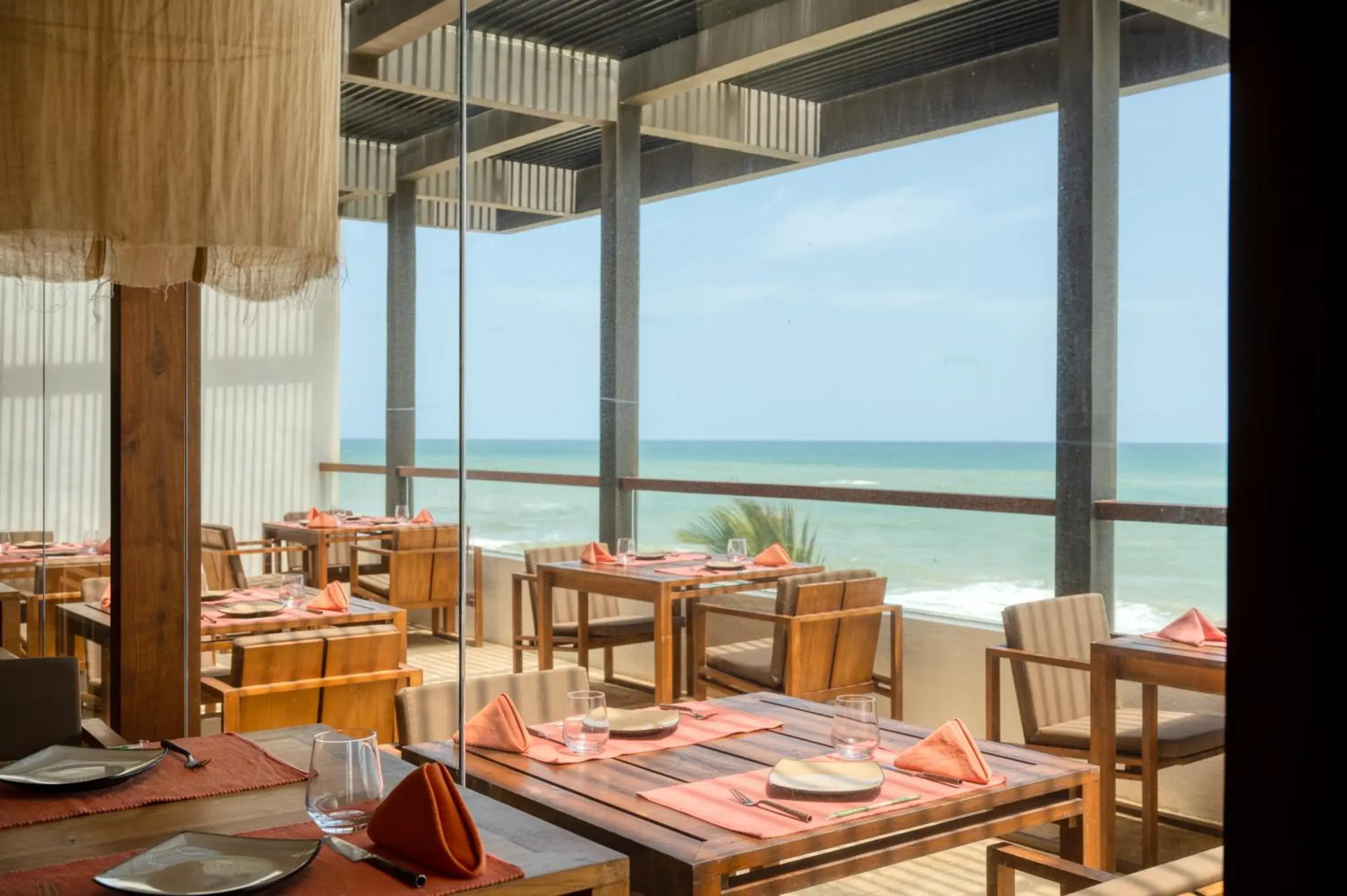 Restaurant/places to eat in Riff Hikkaduwa Restaurant/places to eat in Riff Hikkaduwa