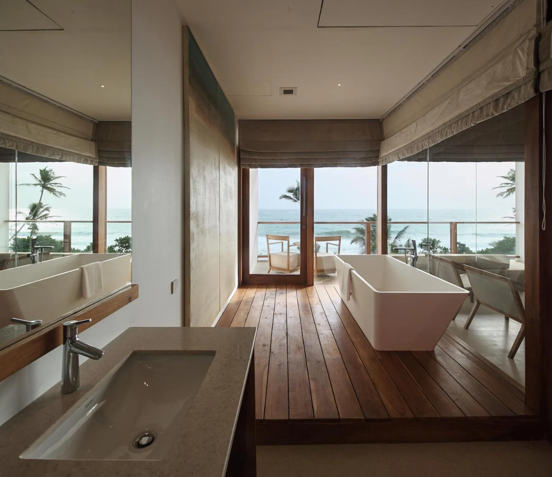 Bathroom in Riff Hikkaduwa