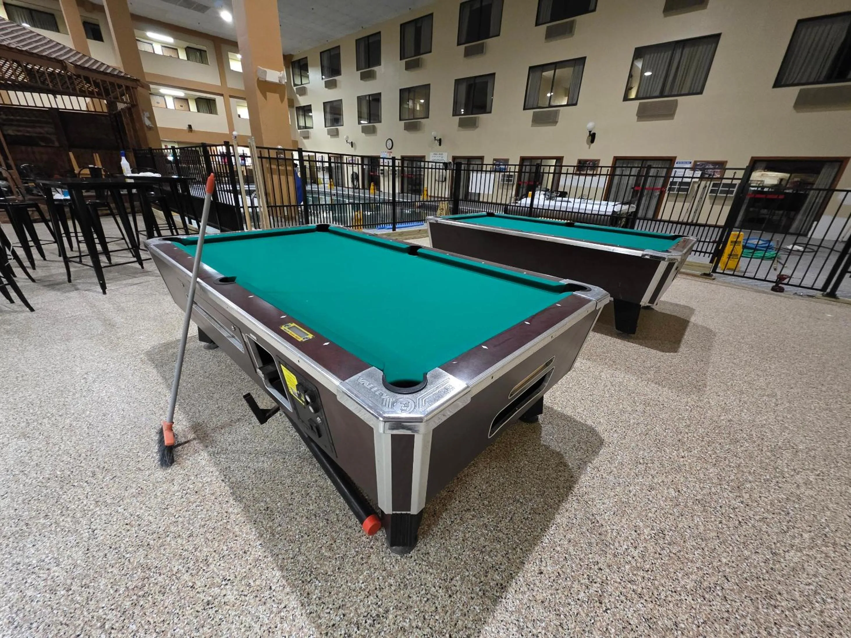 Billiard in Katahdin Inn & Suites