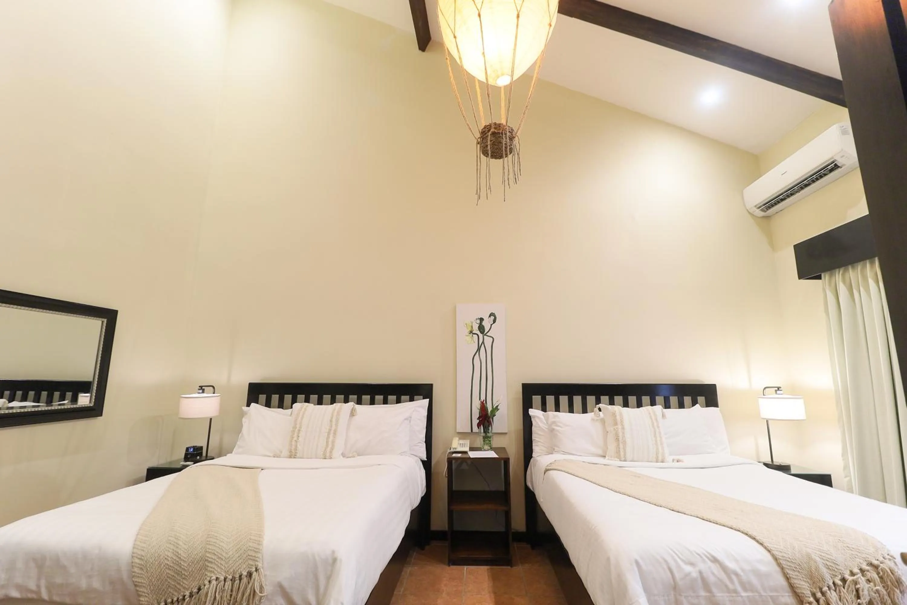 Bedroom, Bed in The Riverside Inn