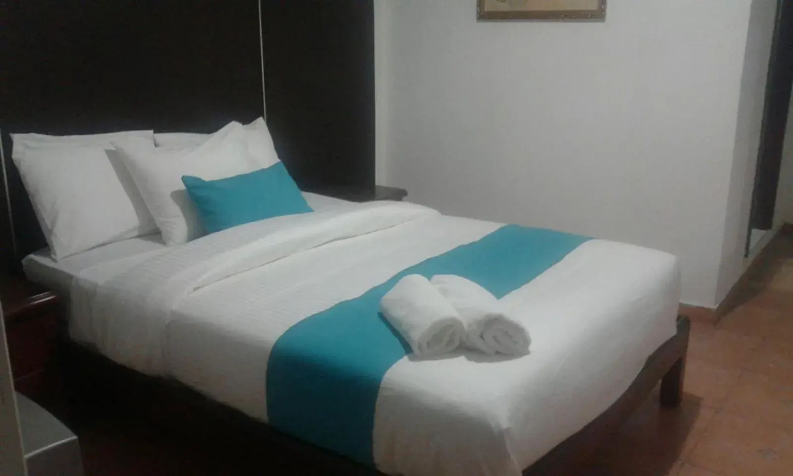 Bedroom, Bed in Hotel Via Espana Bedroom, Bed in Hotel Via Espana