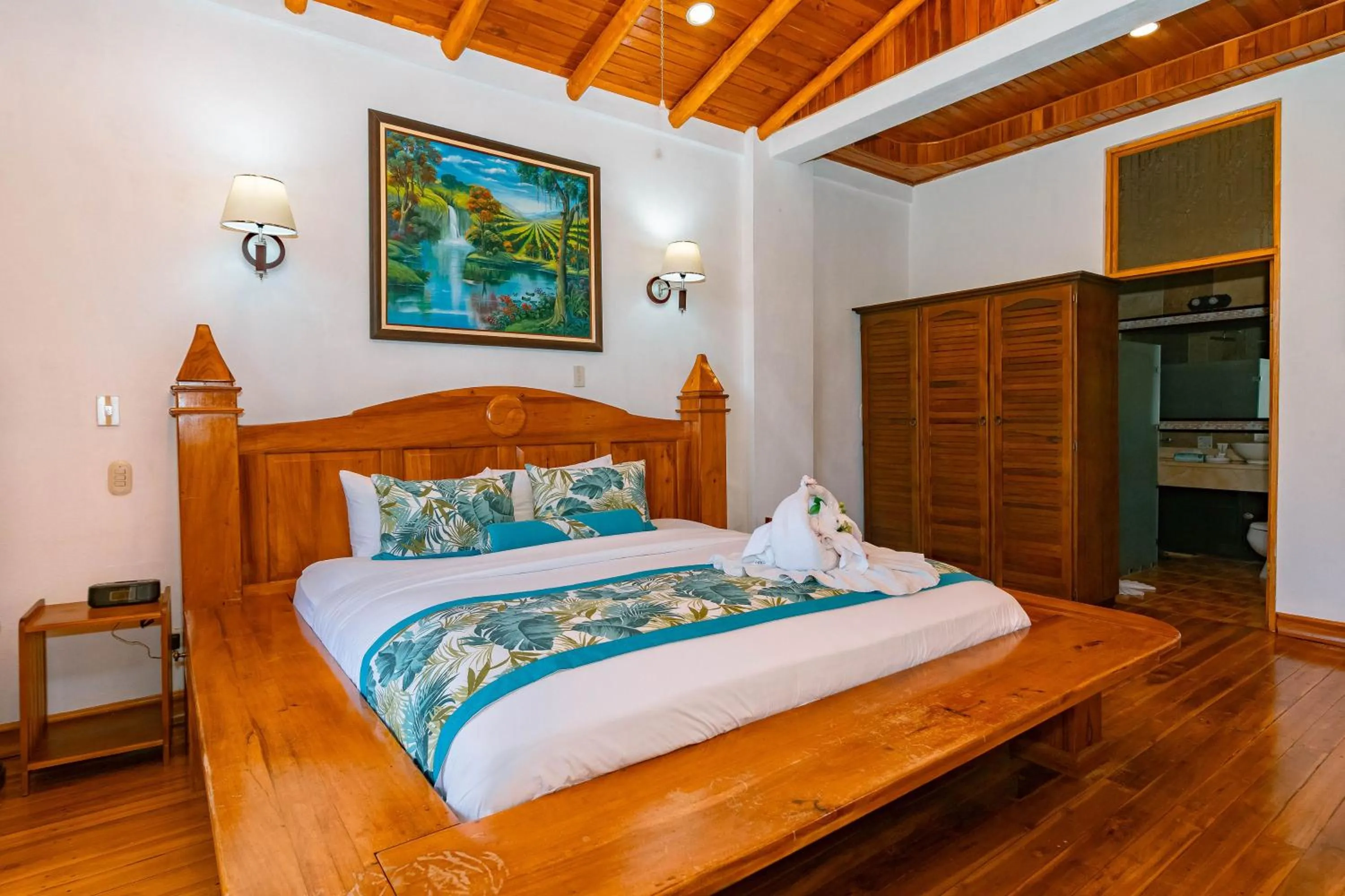 Photo of the whole room, Bed in Hotel San Bada Resort & Spa