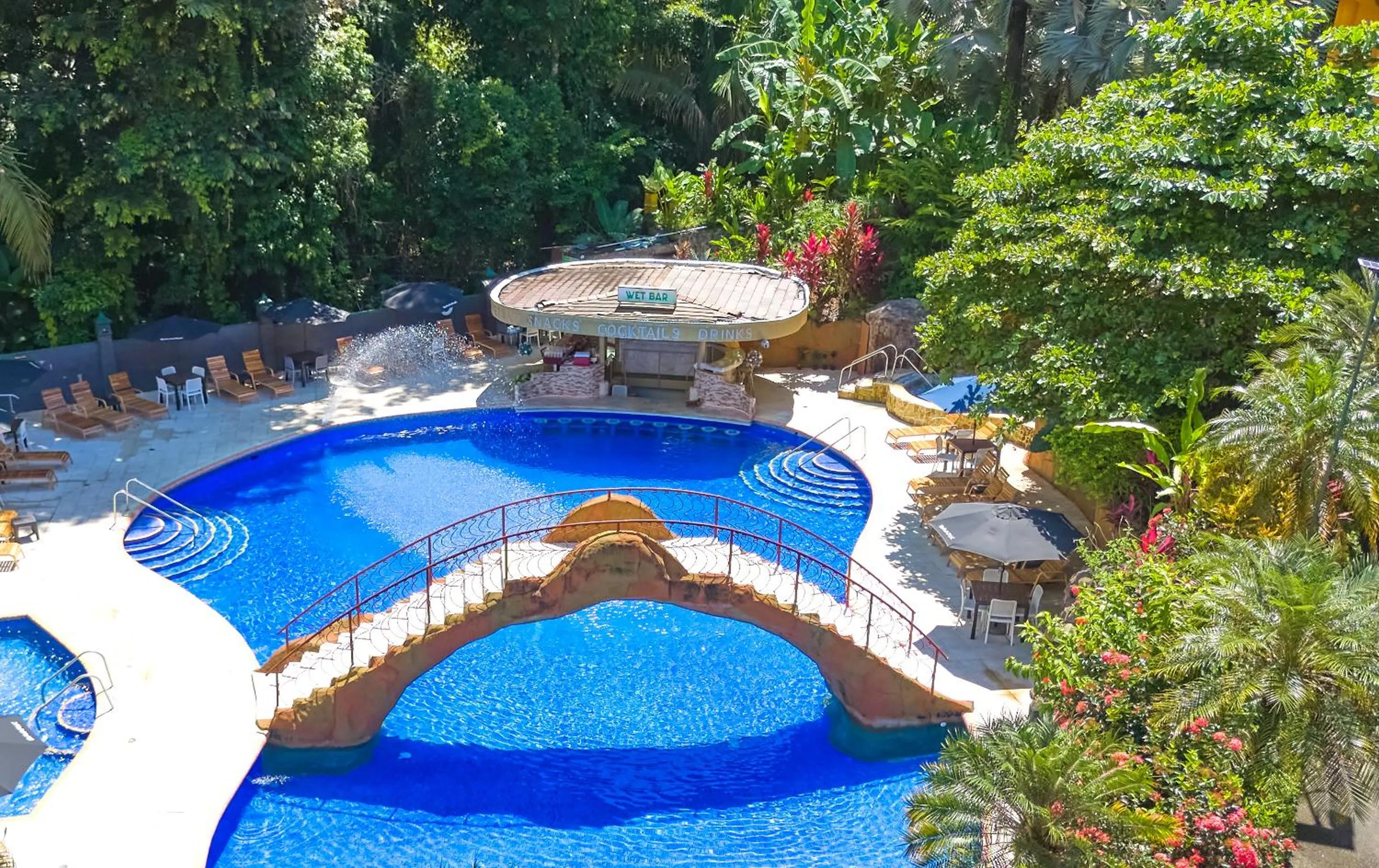 Swimming pool in Hotel San Bada Resort & Spa