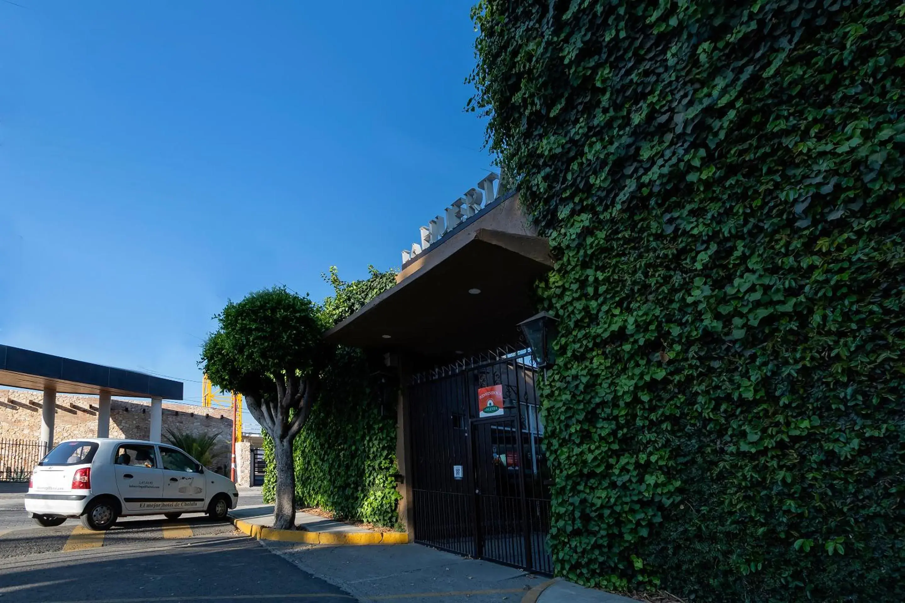 Property building in Collection O Hotel La Huerta Golf & Hotel, Cholula Property building in Collection O Hotel La Huerta Golf & Hotel, Cholula