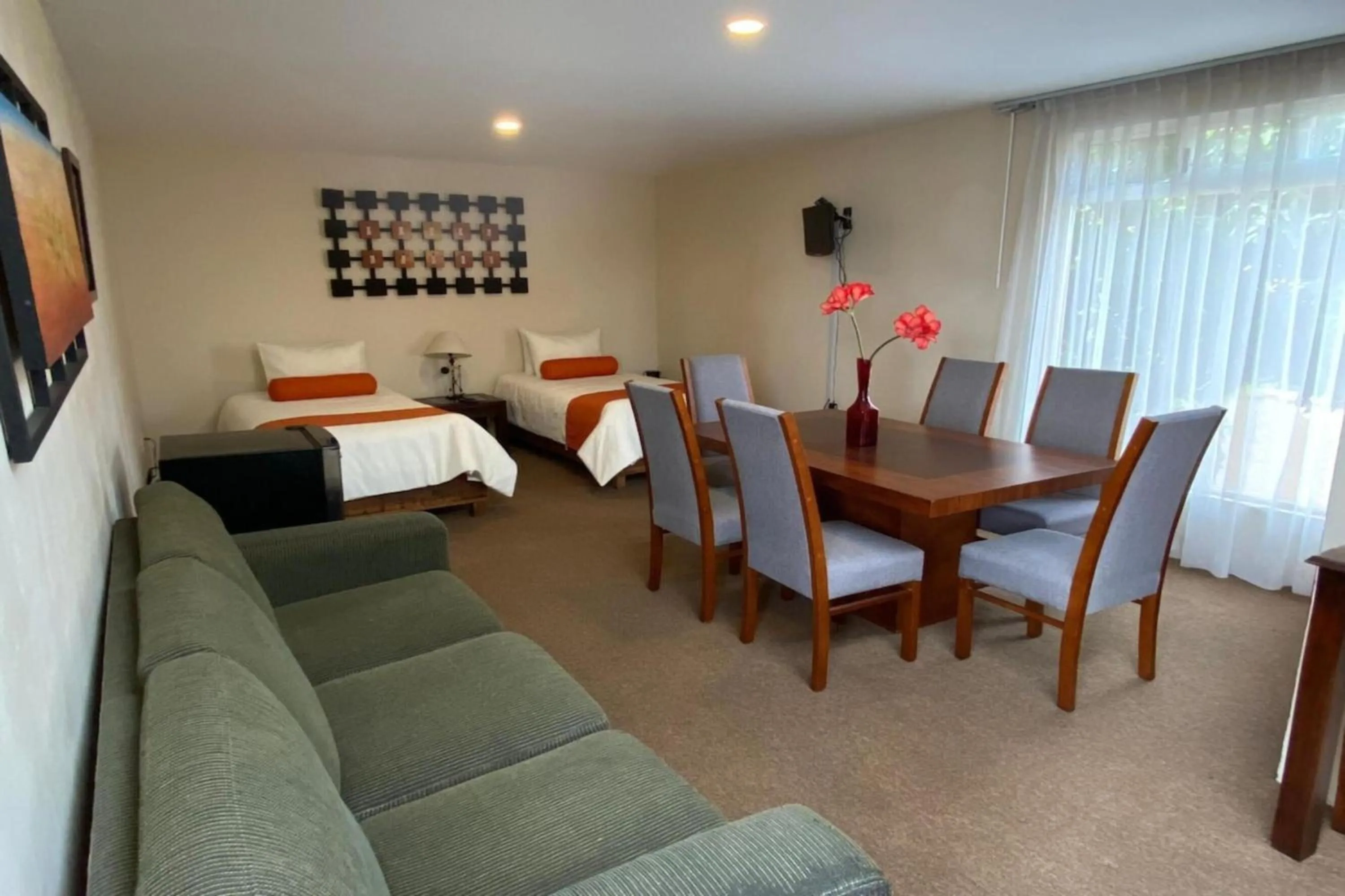 Bedroom in Capital O Hotel La Huerta Golf & Hotel, Cholula