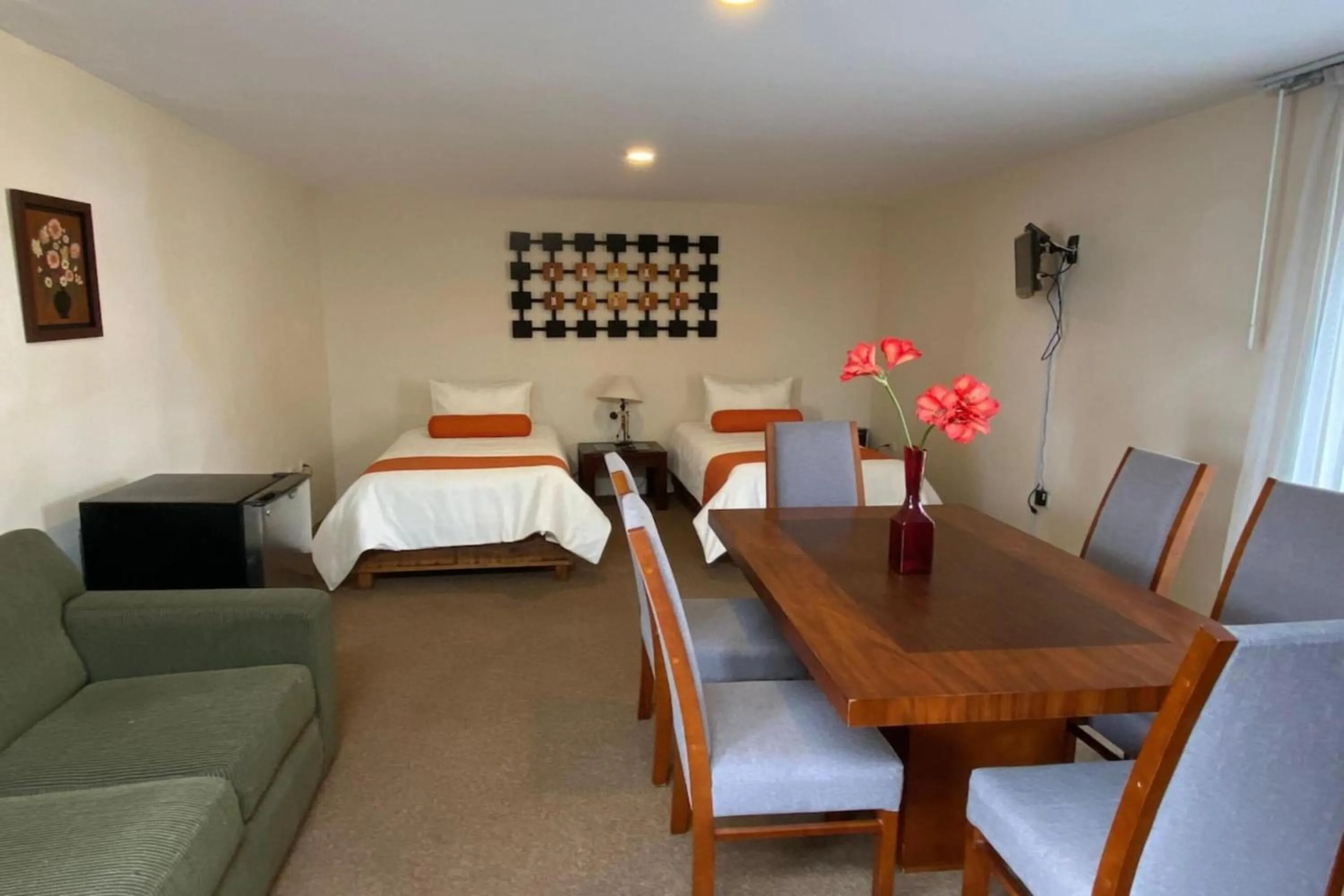 Bedroom in Capital O Hotel La Huerta Golf & Hotel, Cholula