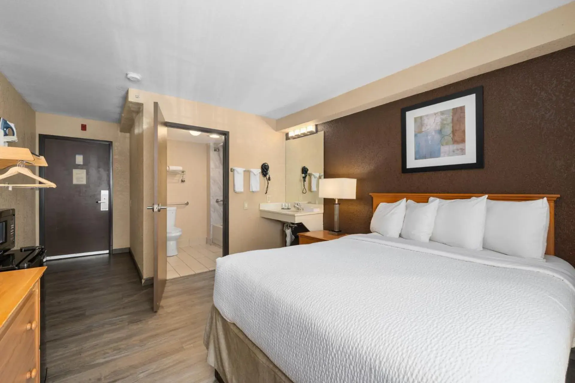 Bed in Ramada by Wyndham Portland Bed in Ramada by Wyndham Portland