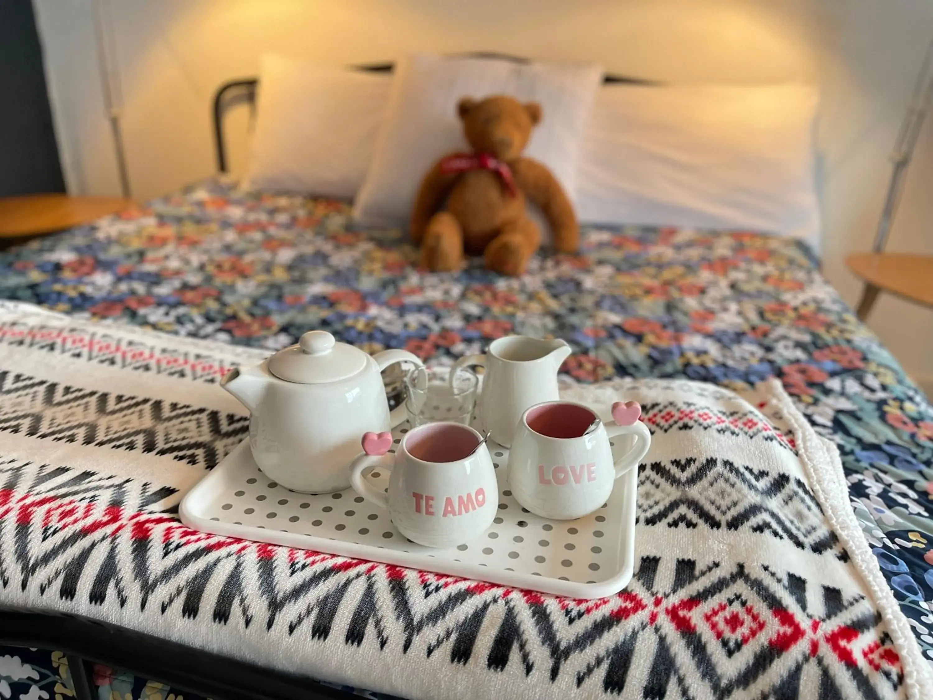 Bed in Chalet Inn Bed in Chalet Inn