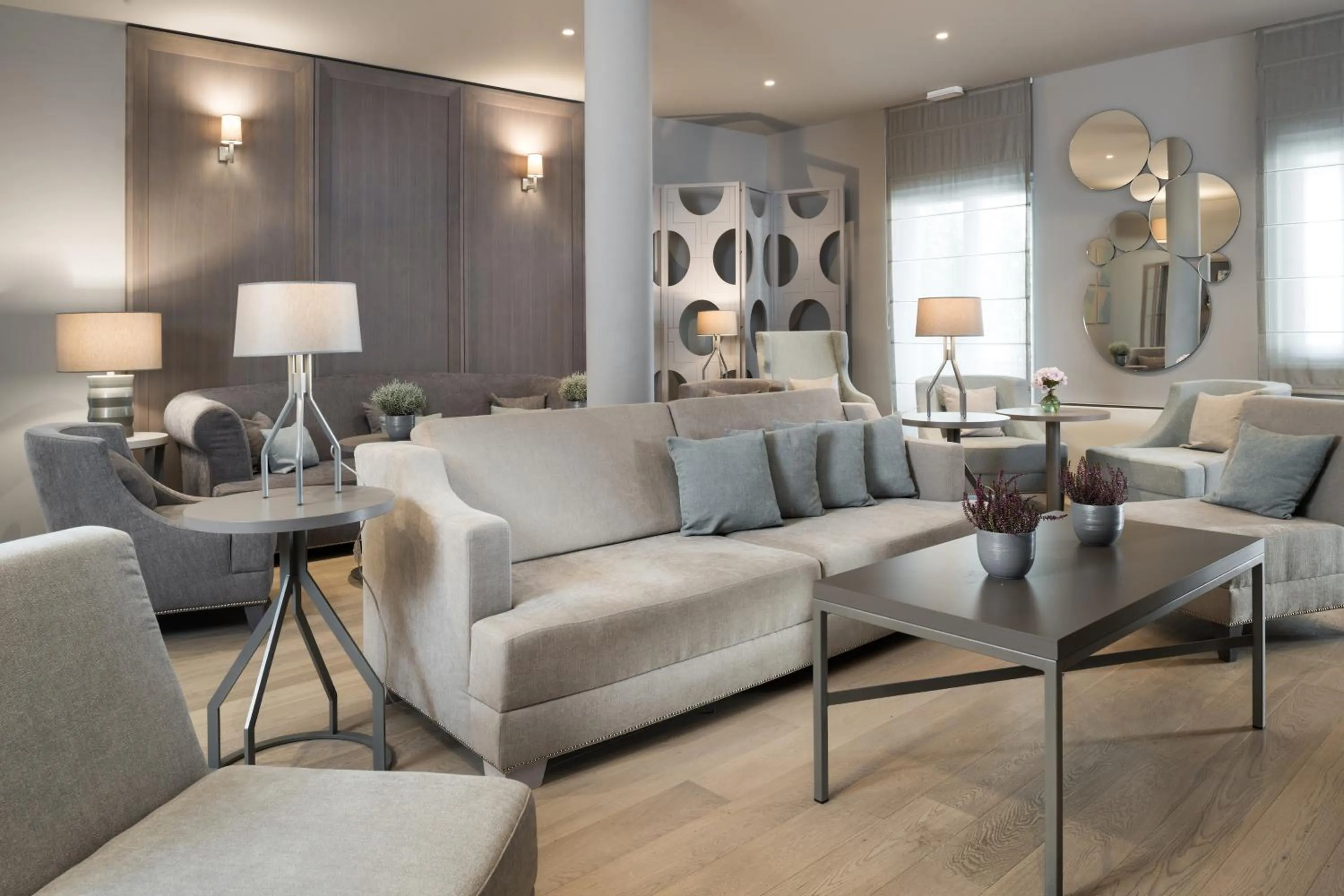 Seating area in Torretta Palace Hotel