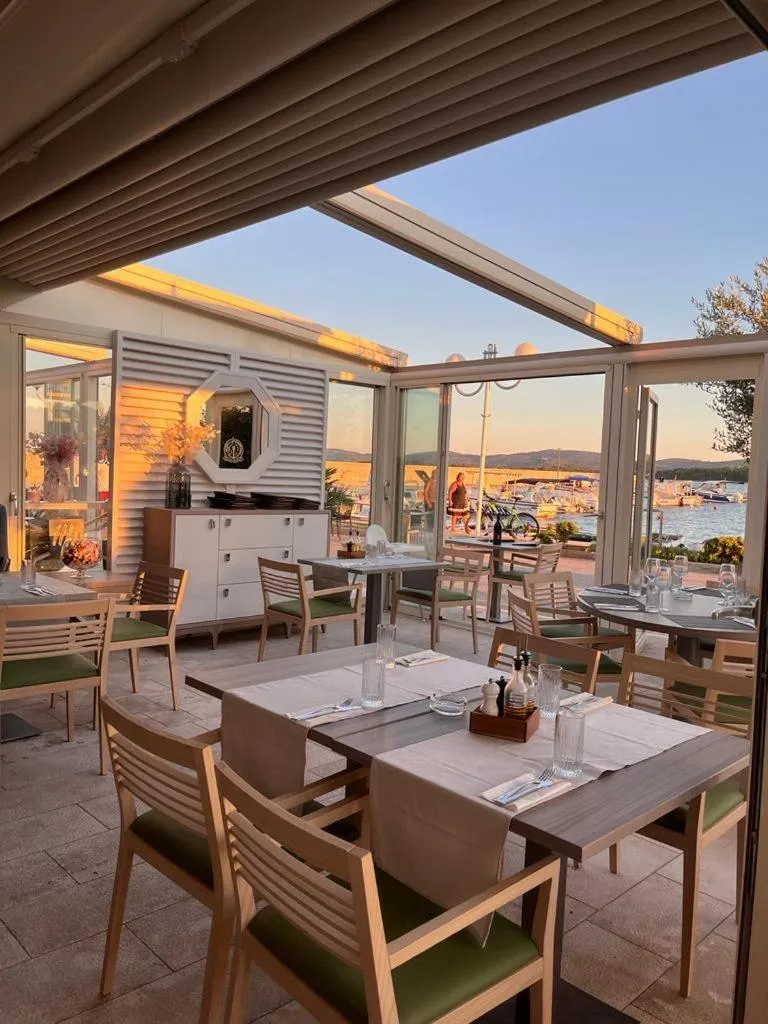 Restaurant/places to eat in Torretta Palace Hotel