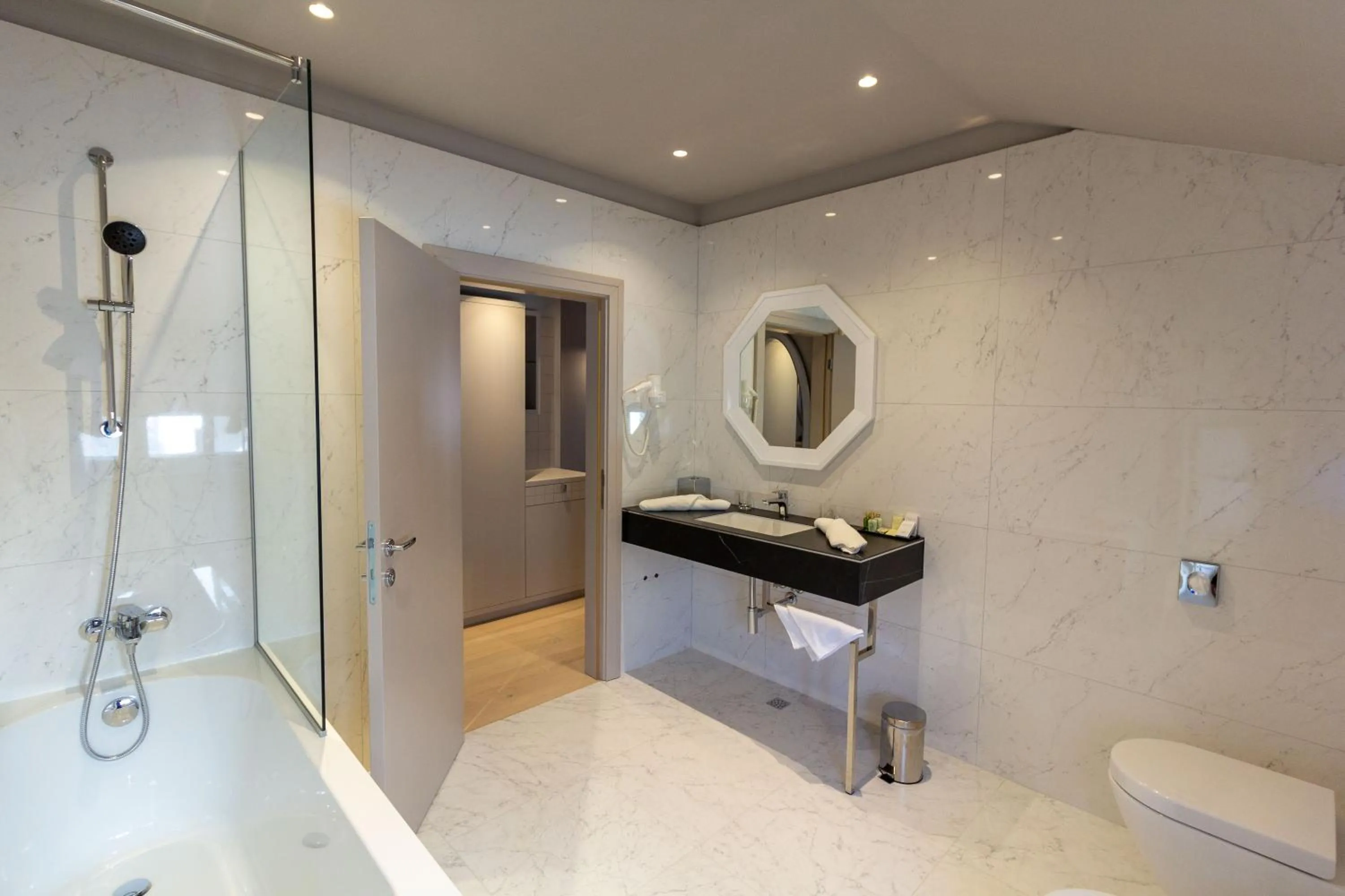 Bathroom in Torretta Palace Hotel