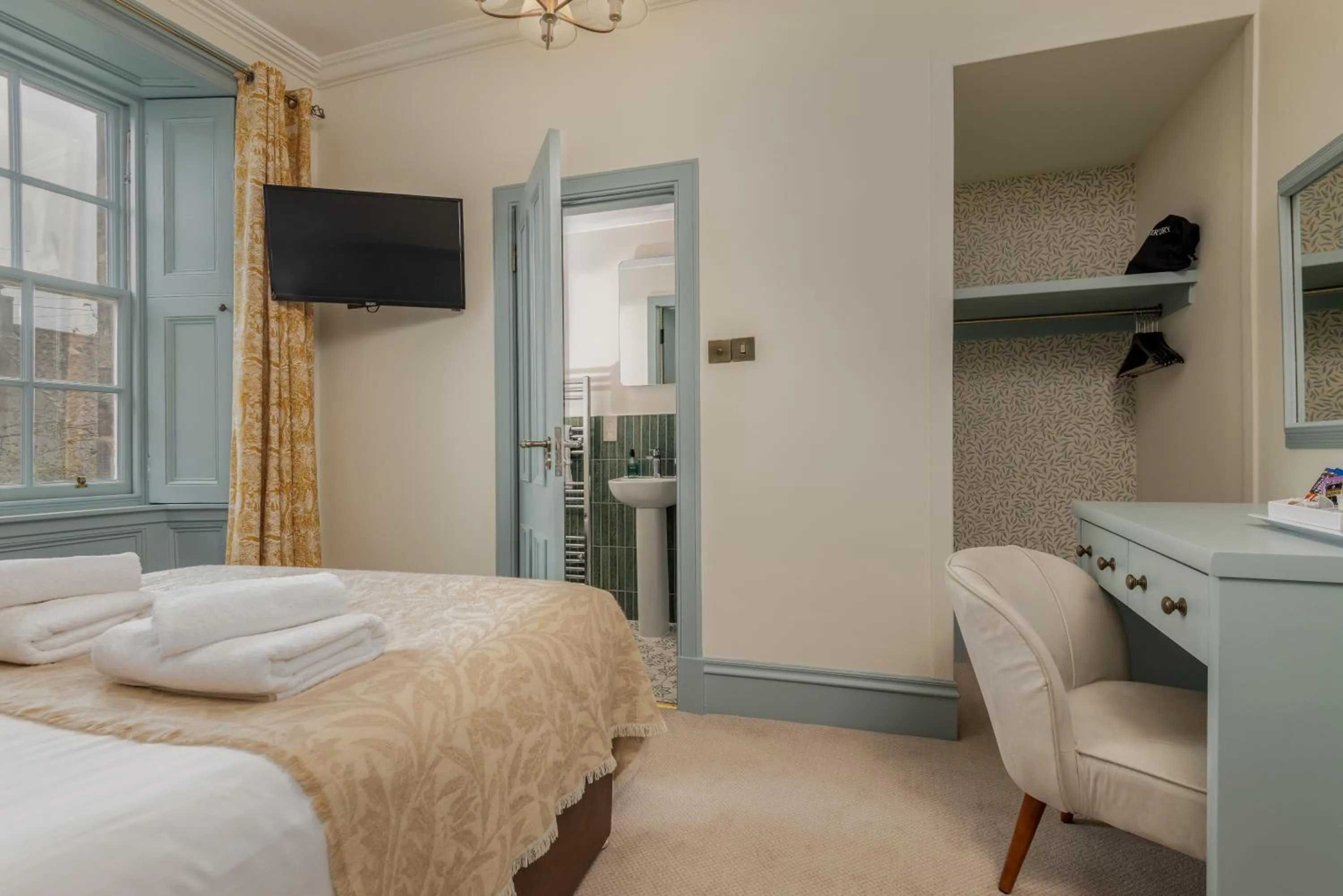 Photo of the whole room, Bed in The Albany St Andrews