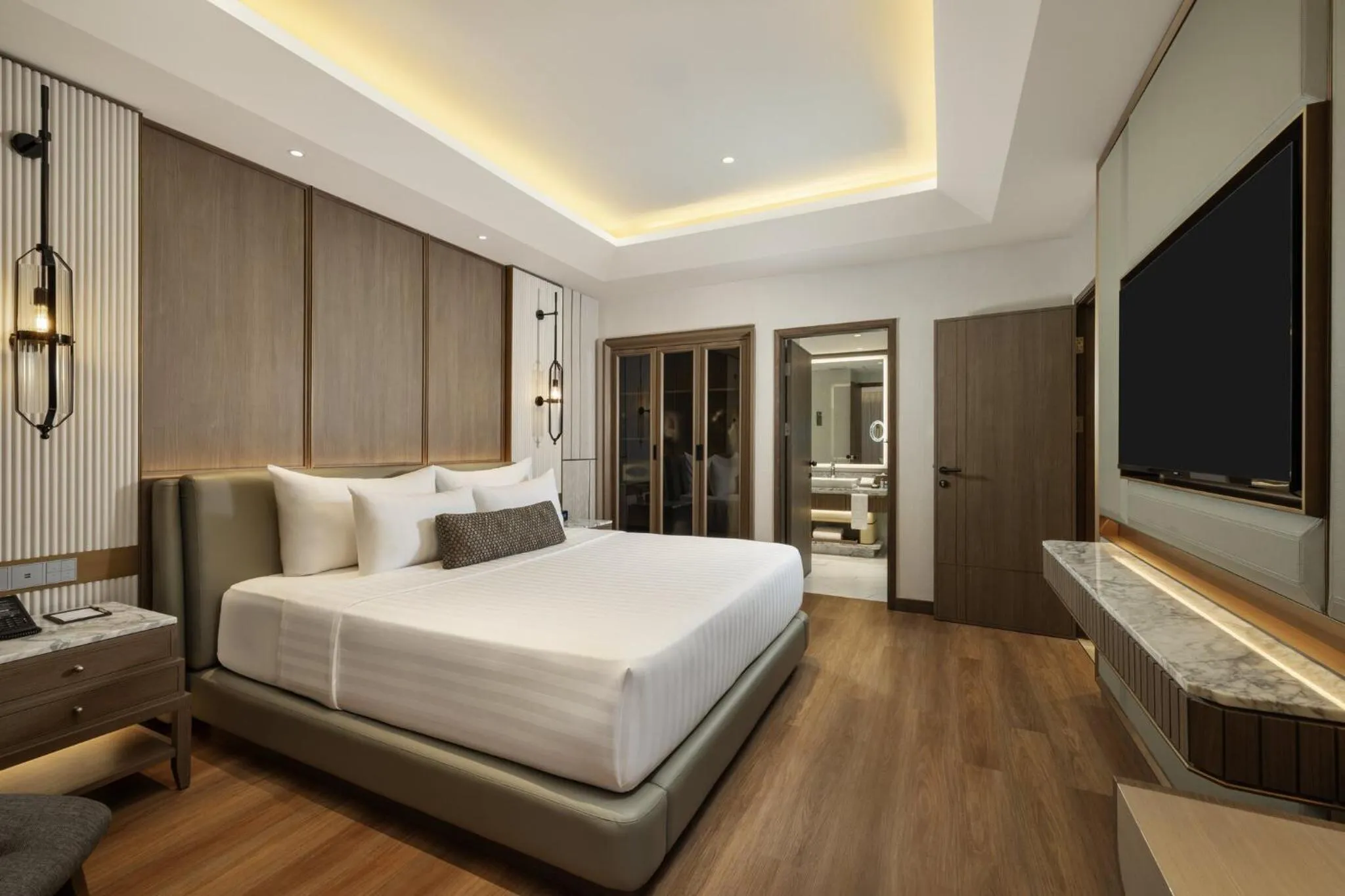 Bed in Royal Ambarrukmo Yogyakarta