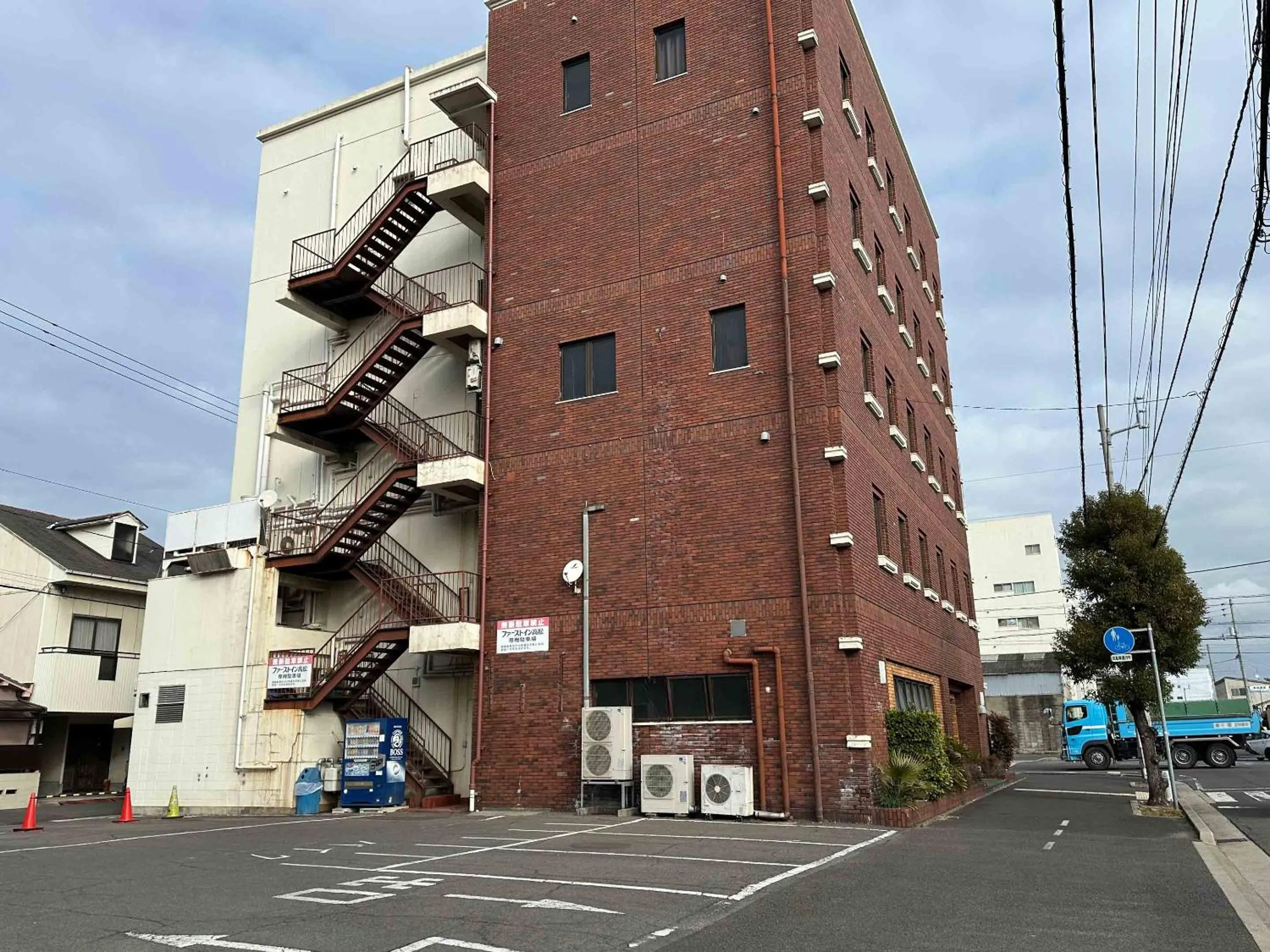 Parking in First Inn Takamatsu