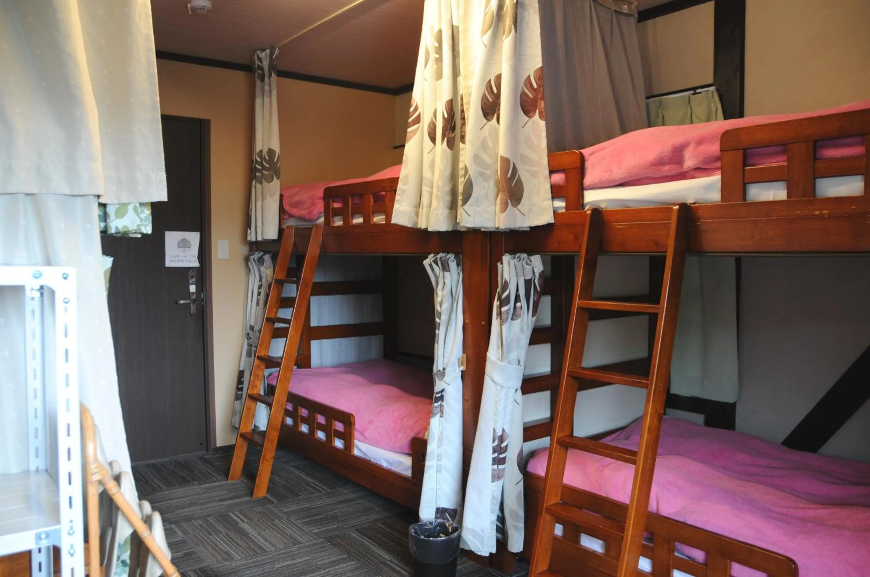 bunk bed, Bed in Sakura Guest House