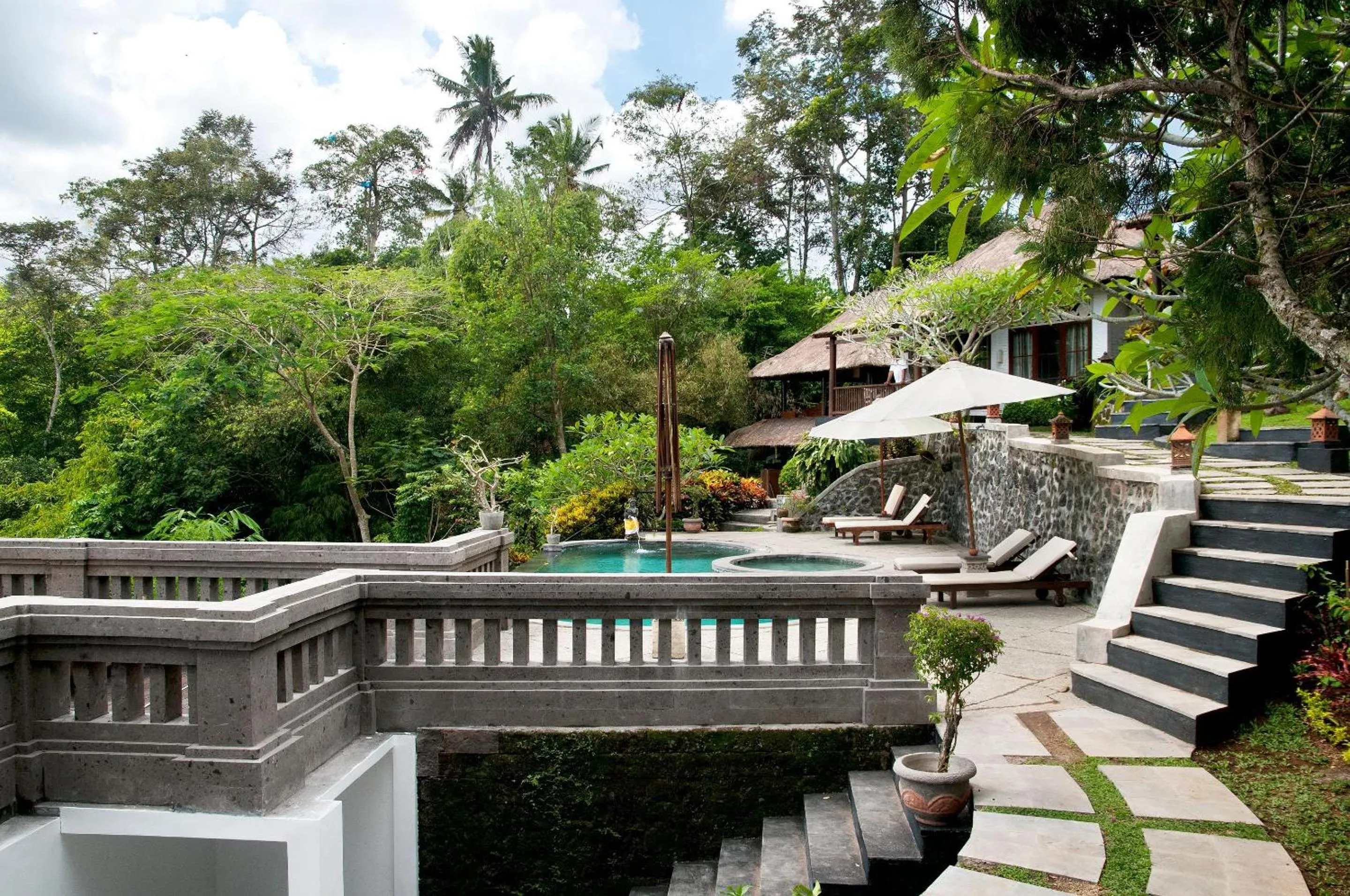 Swimming pool in Ubud Dedari Villas
