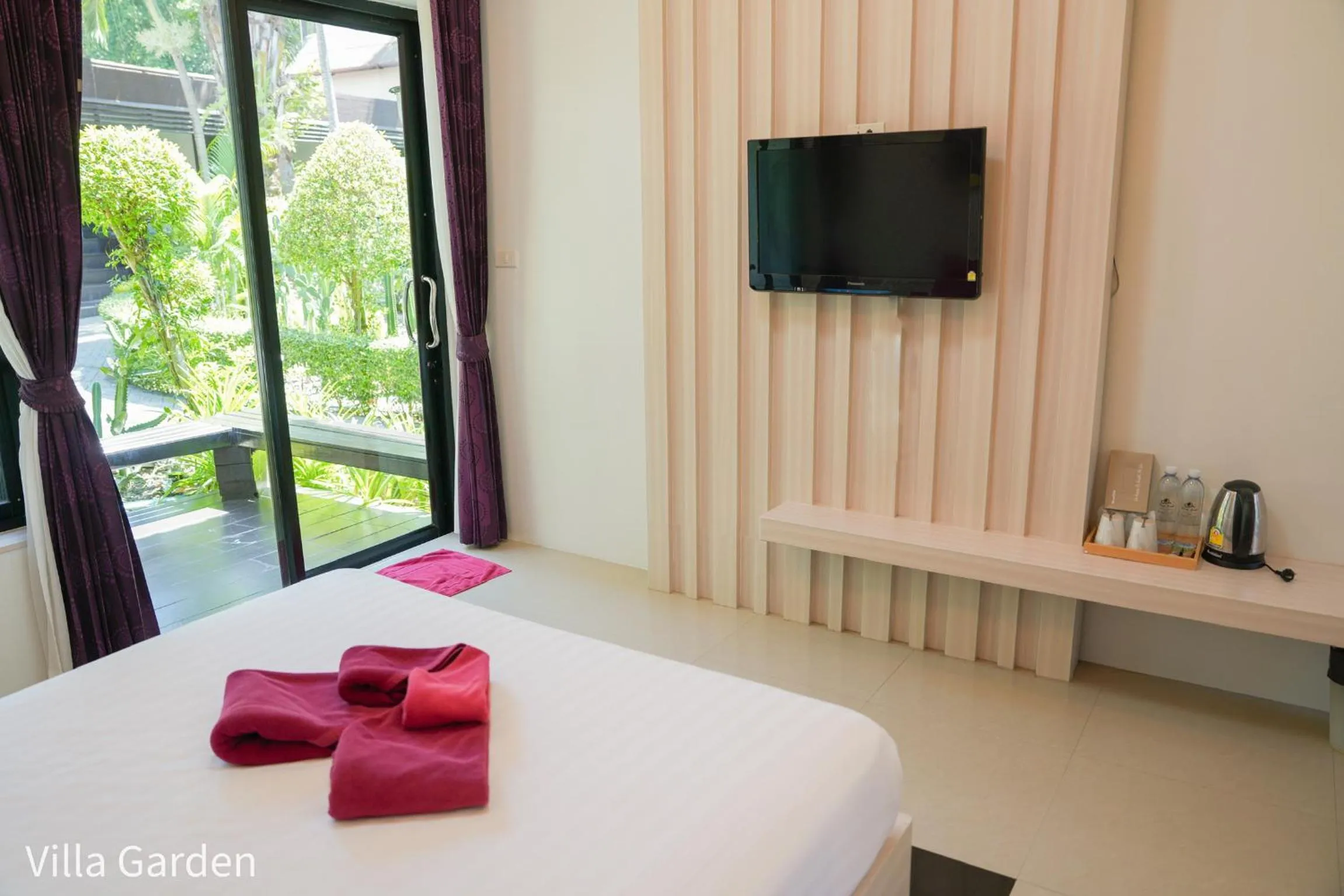 TV and multimedia, Bed in Silversand Resort