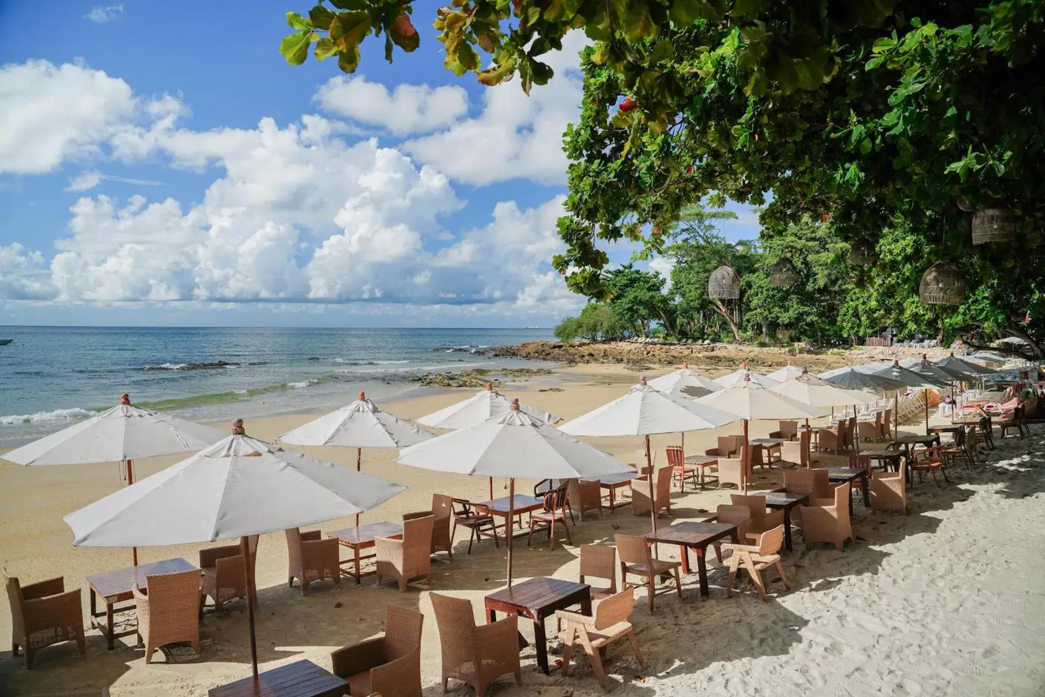 Restaurant/places to eat in Silversand Resort Restaurant/places to eat in Silversand Resort