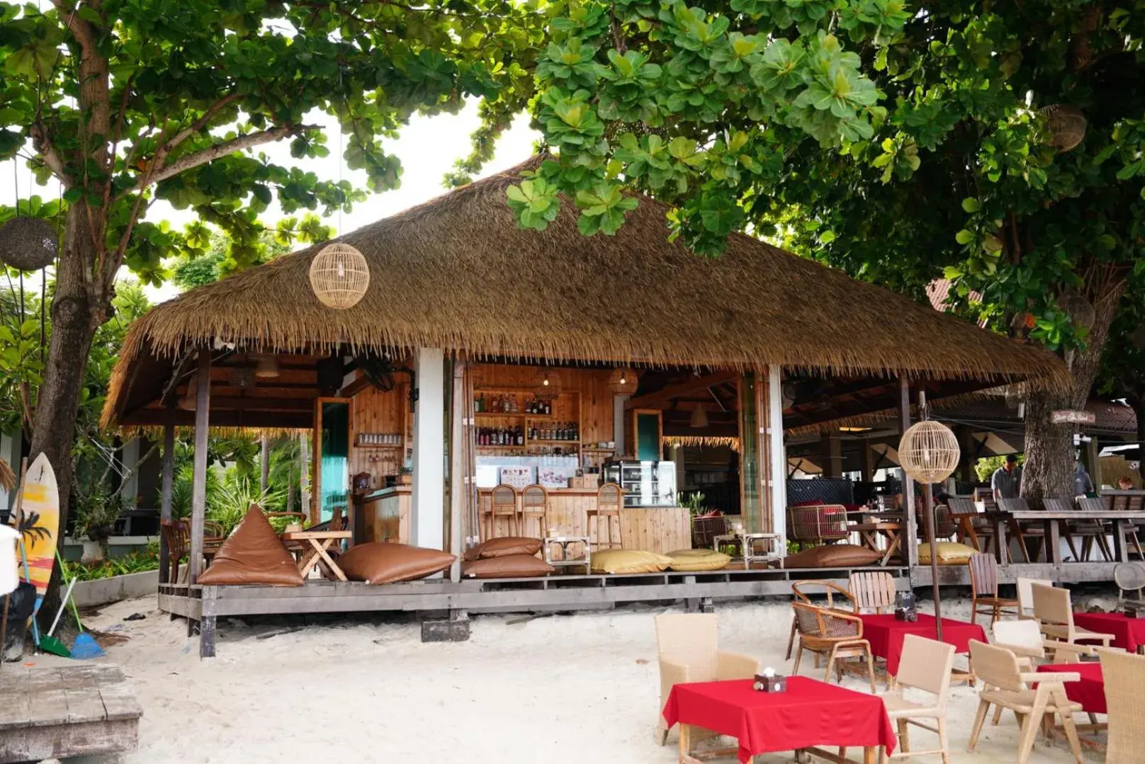 Restaurant/places to eat in Silversand Resort Restaurant/places to eat in Silversand Resort