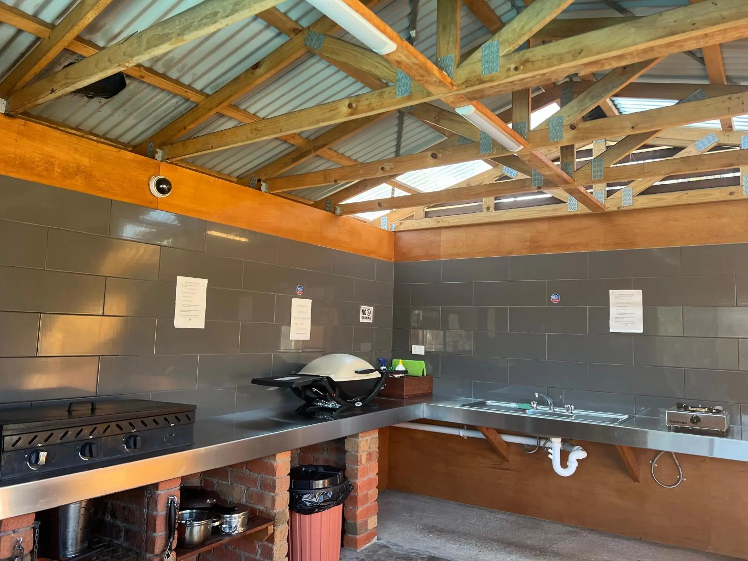 Property building in Port Campbell Motor Inn Property building in Port Campbell Motor Inn