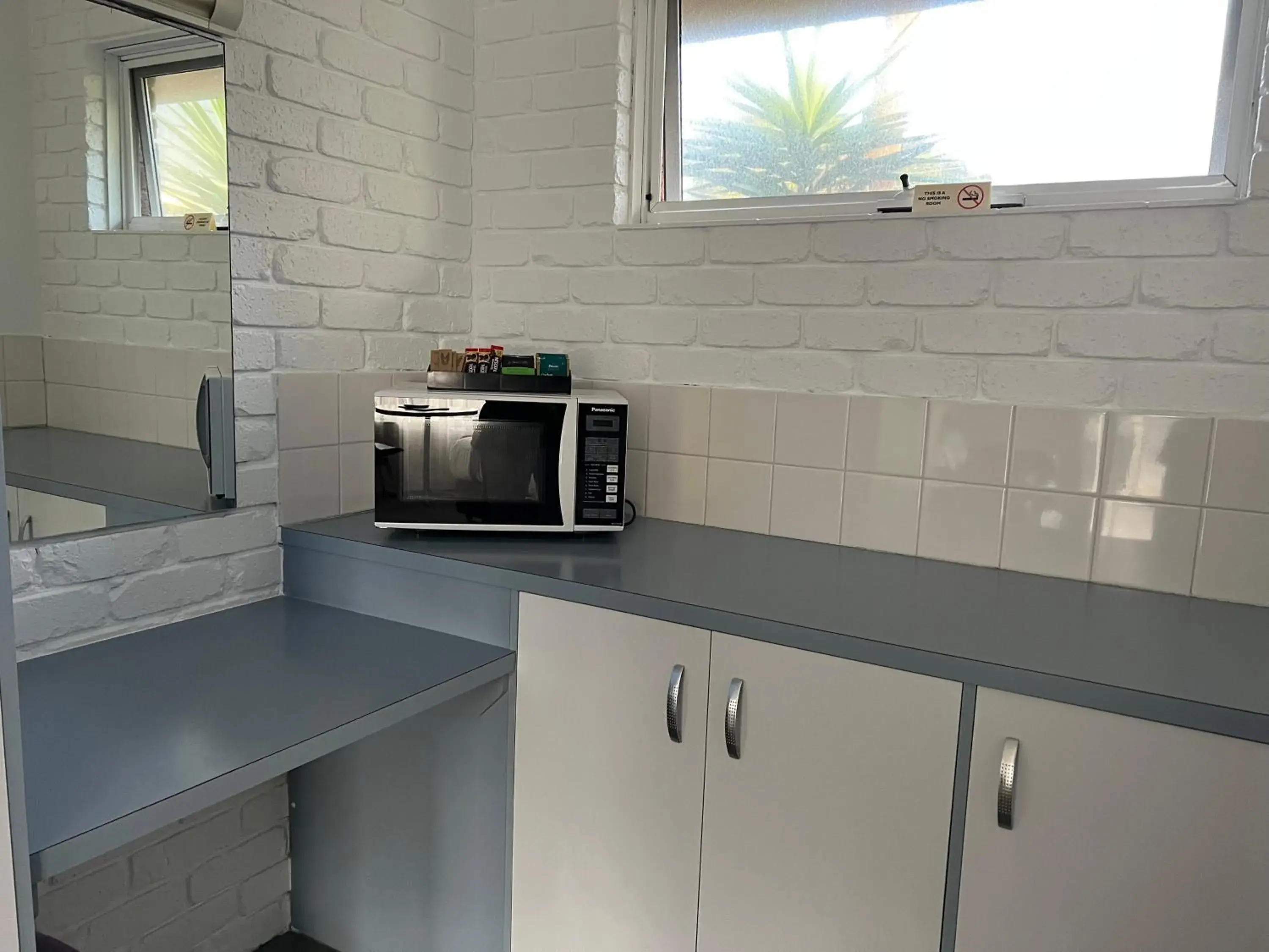 Bedroom in Port Campbell Motor Inn Bedroom in Port Campbell Motor Inn