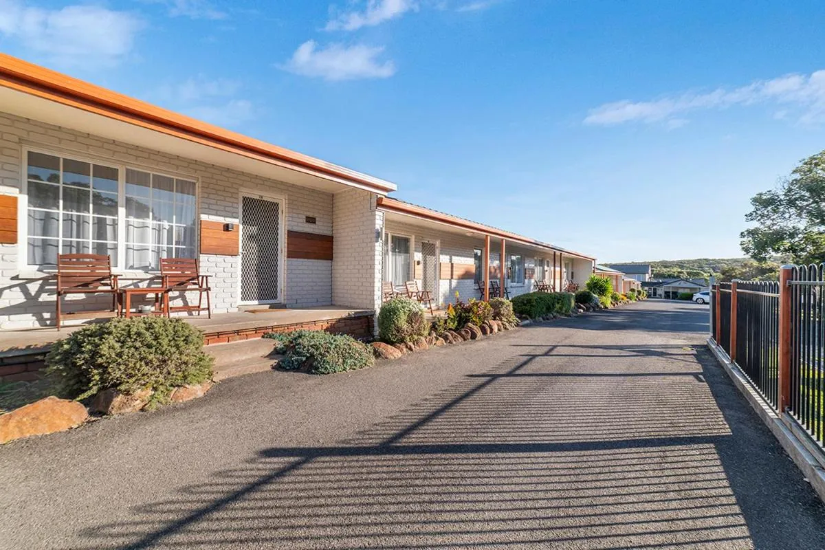 Property building in Port Campbell Motor Inn