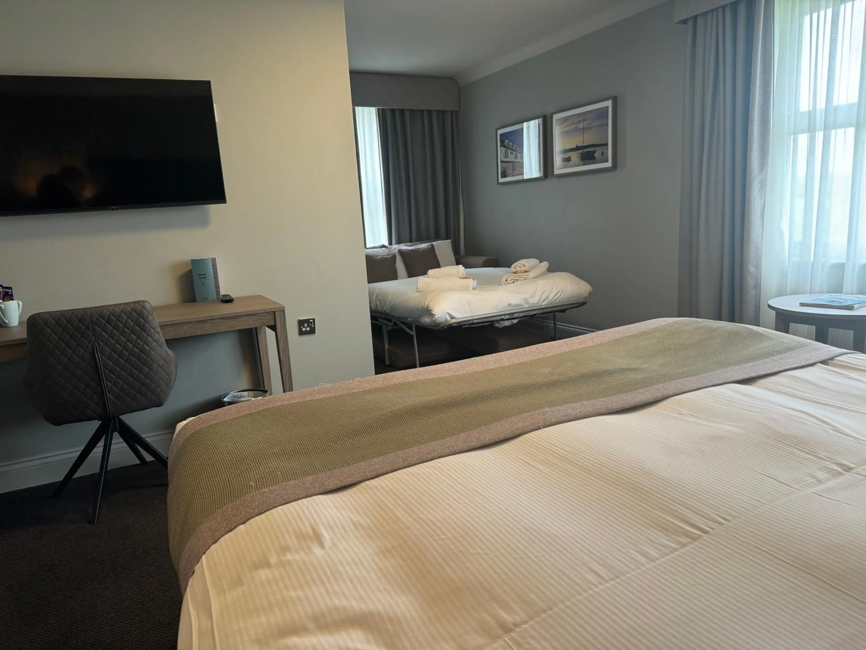 Bedroom, Bed in The Essex Golf & Country Club Hotel