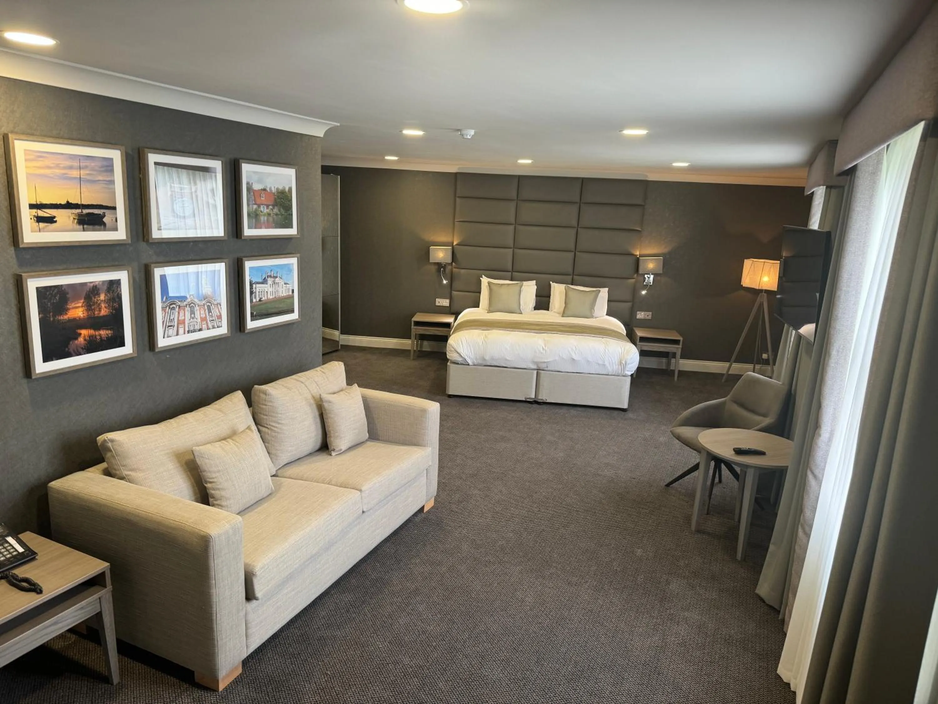 Bedroom, Bed in The Essex Golf & Country Club Hotel