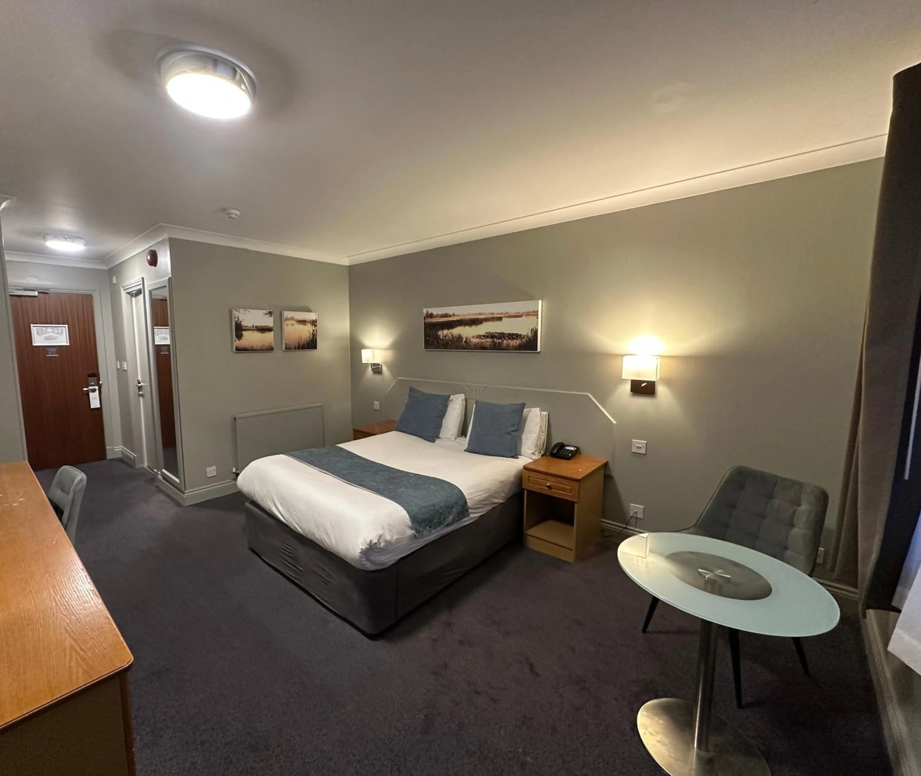 Bed in The Essex Golf & Country Club Hotel