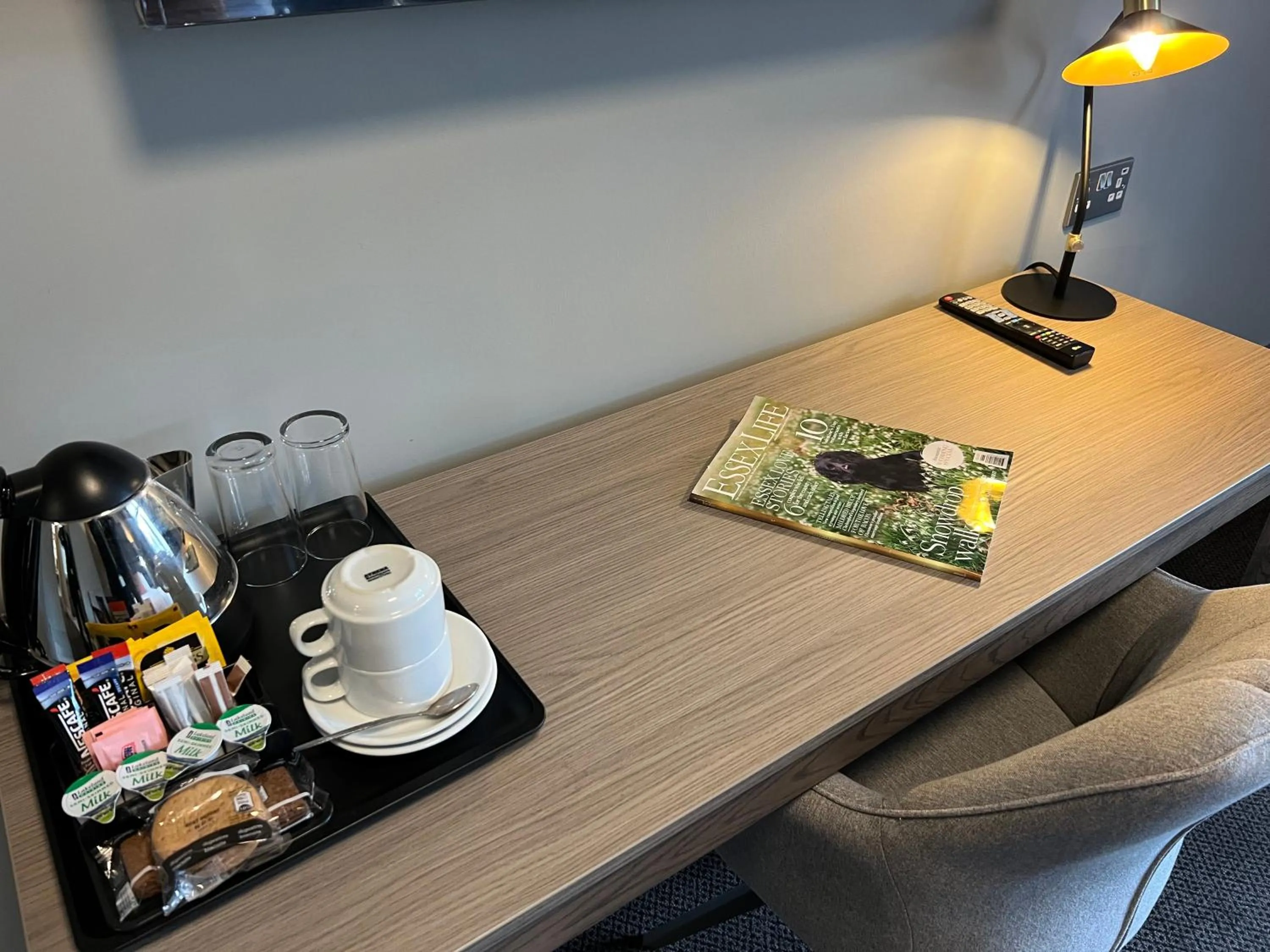 Coffee/tea facilities in The Essex Golf & Country Club Hotel