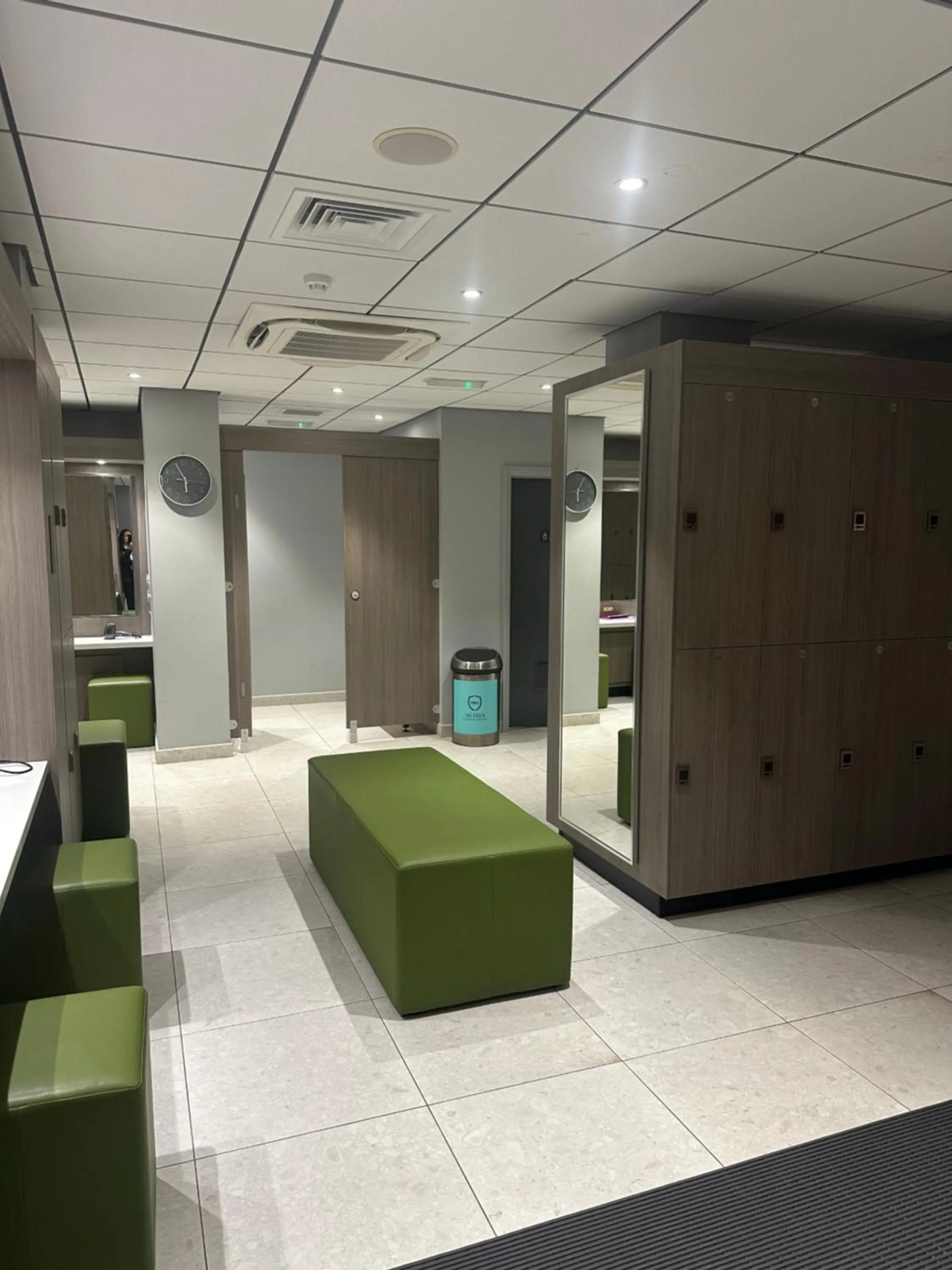 The Essex Golf & Country Club Hotel