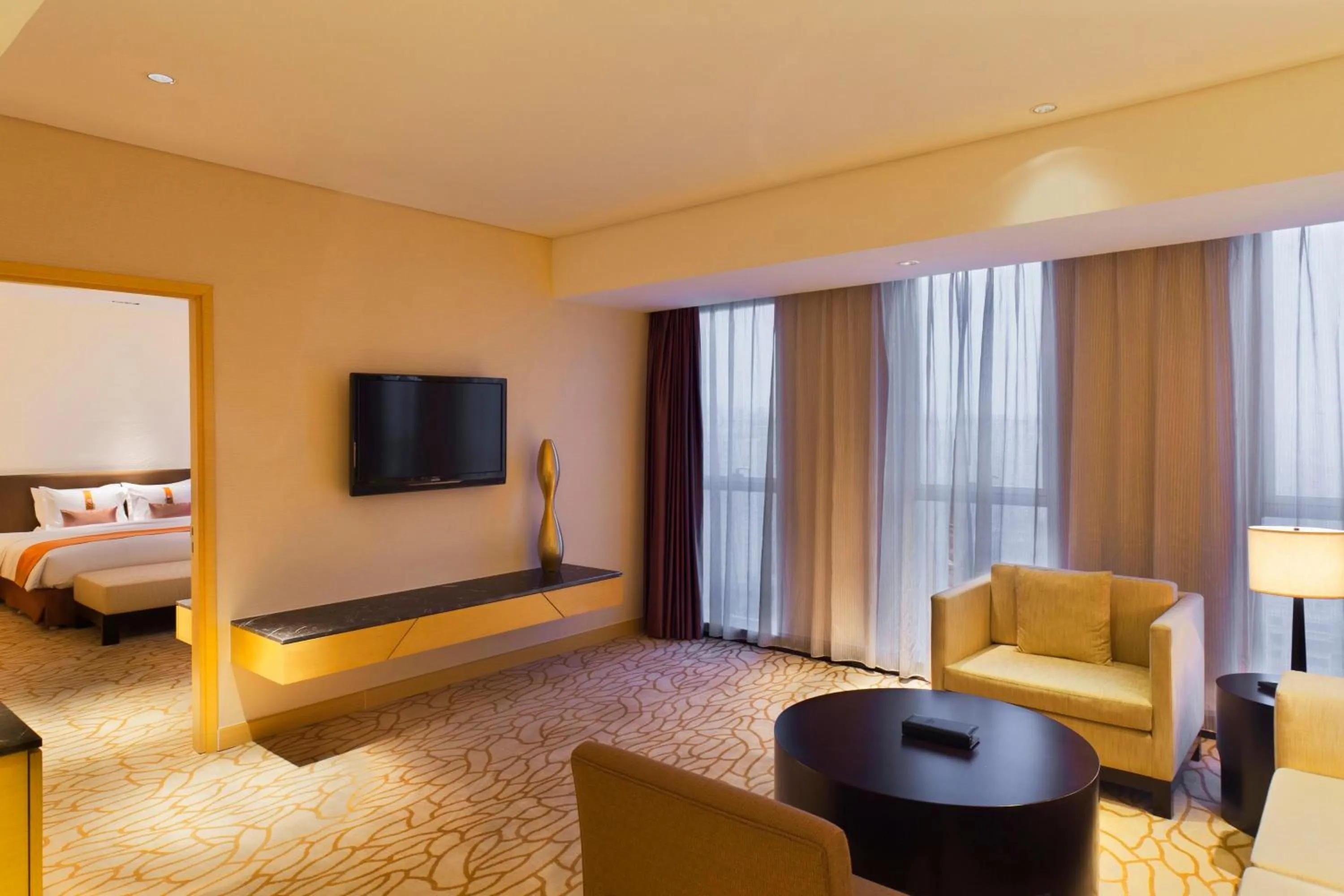 Photo of the whole room, Bed in Radisson Hotel Tianjin Aqua City