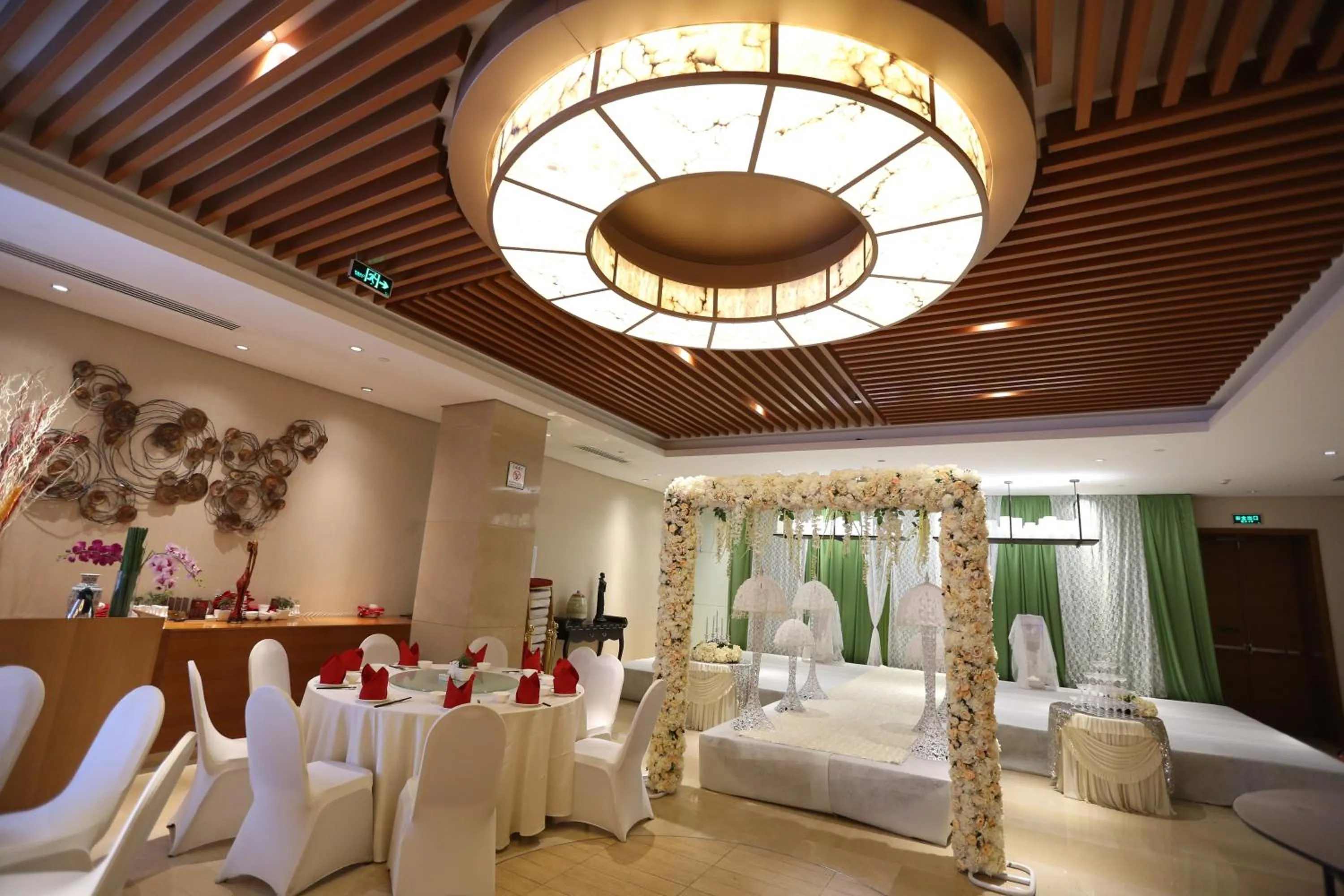 Restaurant/places to eat in Radisson Hotel Tianjin Aqua City