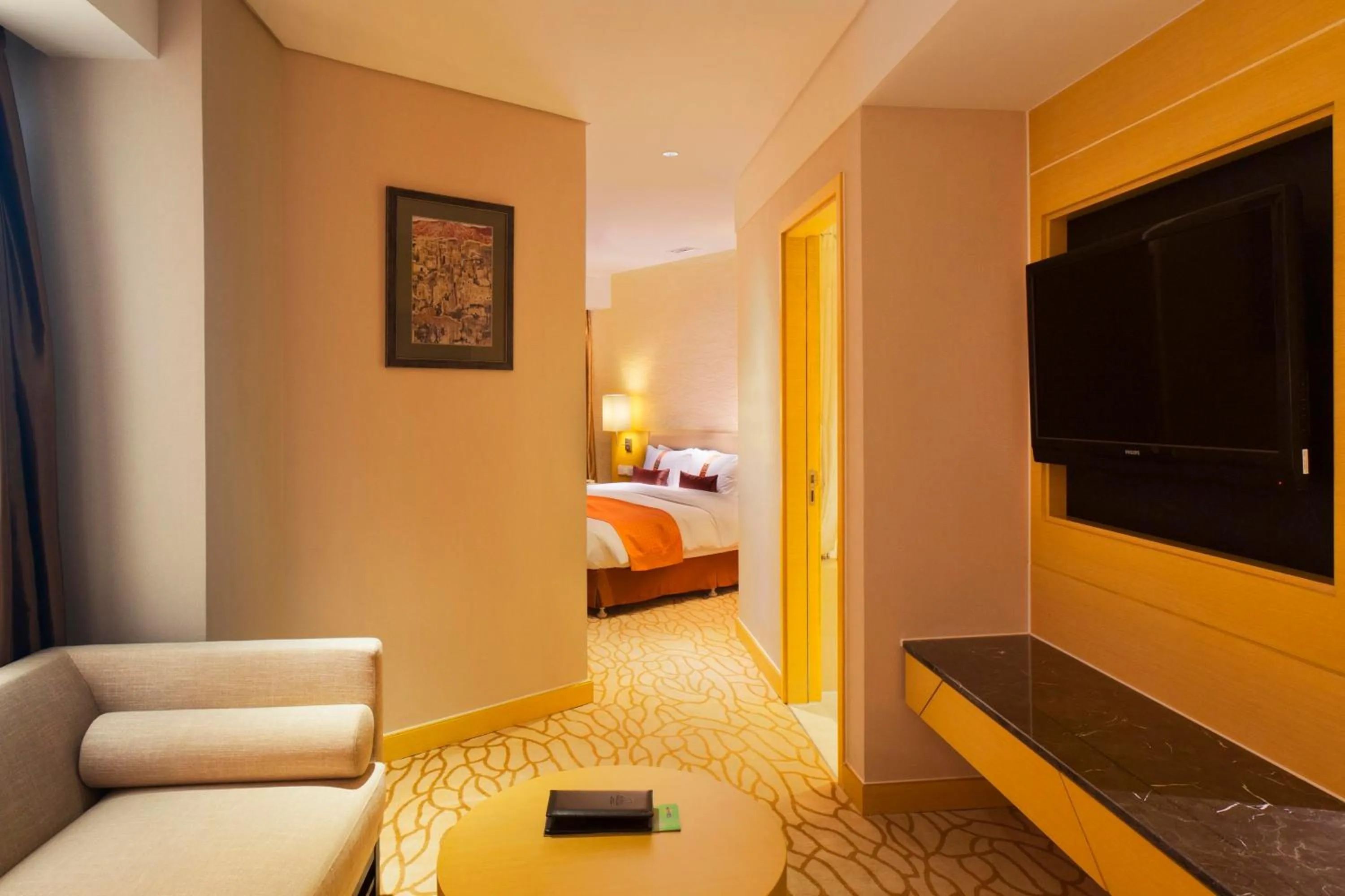 Photo of the whole room, Bed in Radisson Hotel Tianjin Aqua City