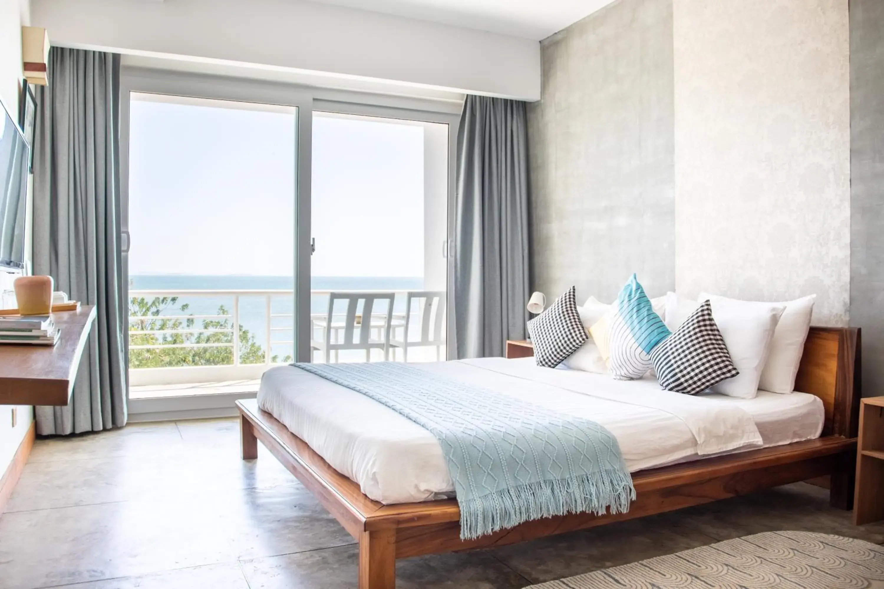 Superior Double Room in Saravoan-Kep Hotel Superior Double Room in Saravoan-Kep Hotel