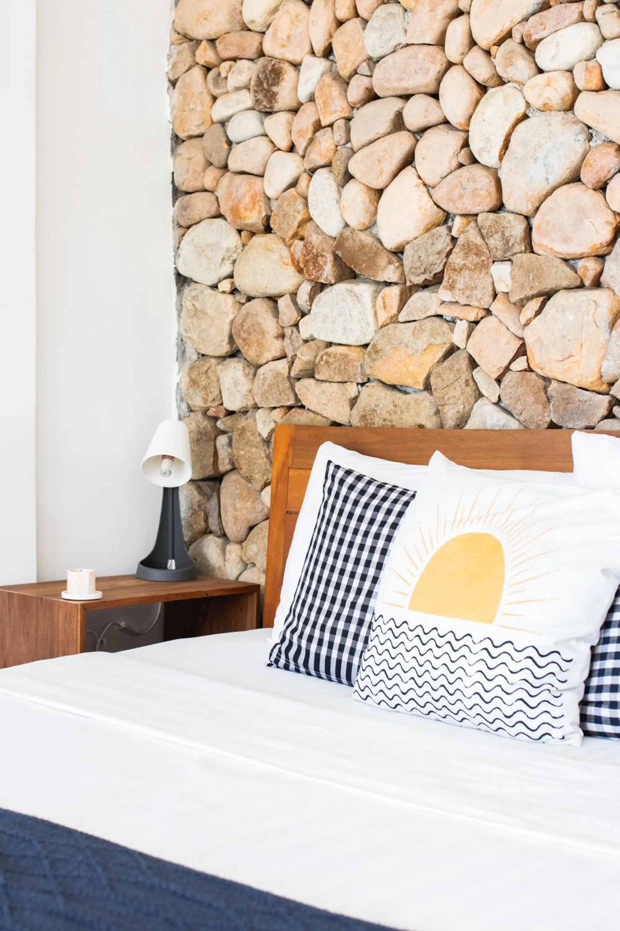 Bed in Saravoan-Kep Hotel