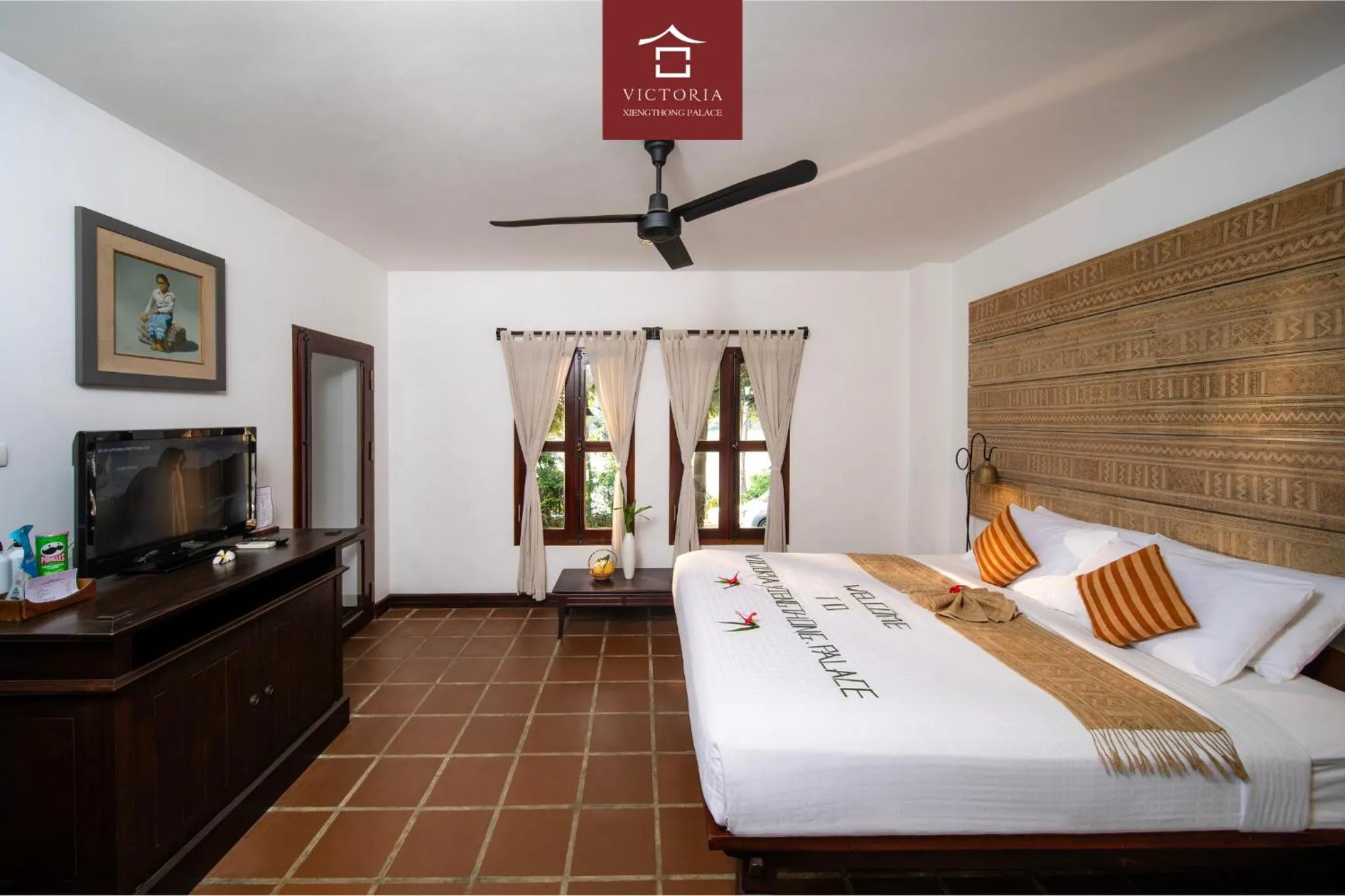 Bedroom, Bed in Victoria XiengThong Palace