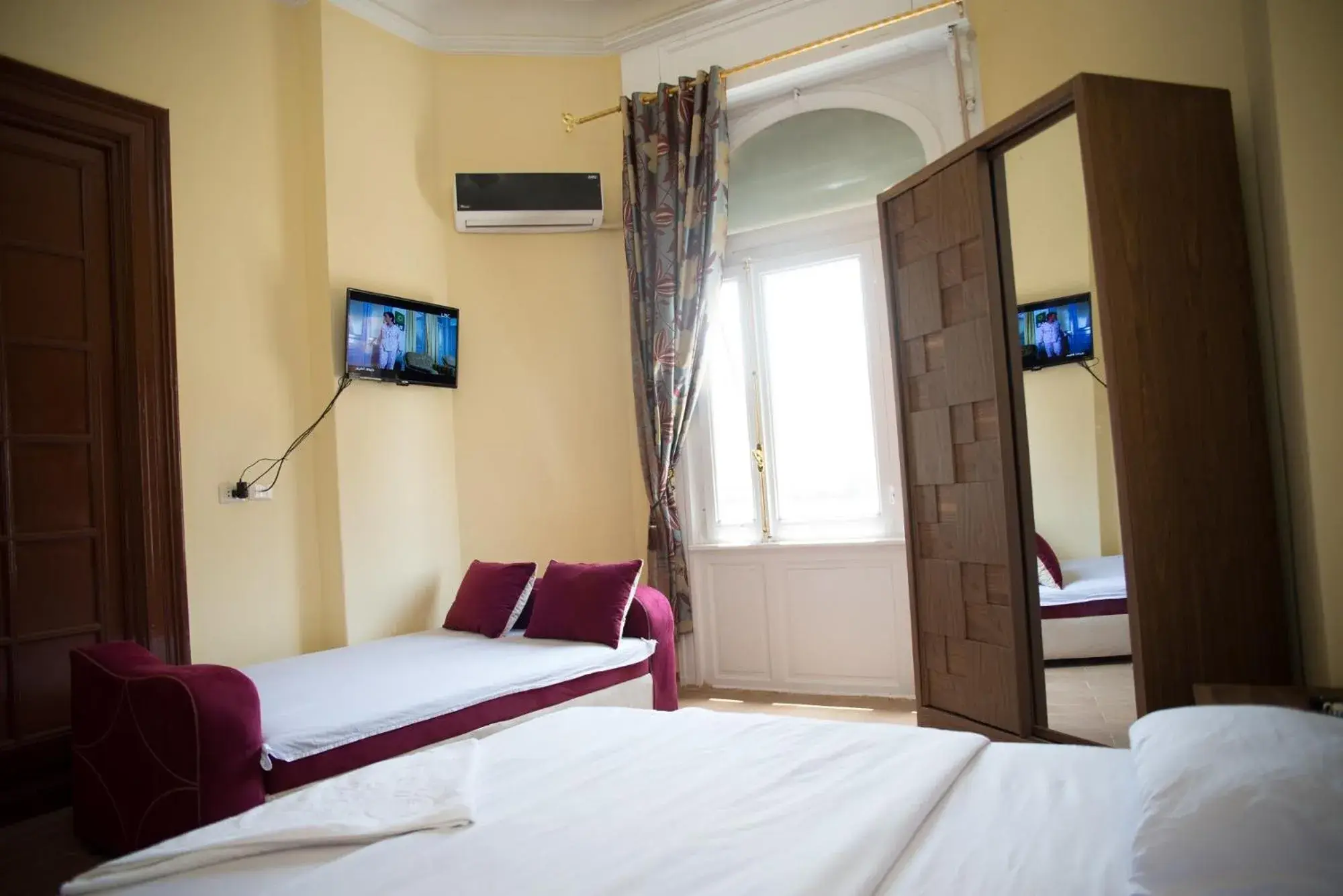 Bed in New Grand Royal Hotel Cairo Bed in New Grand Royal Hotel Cairo