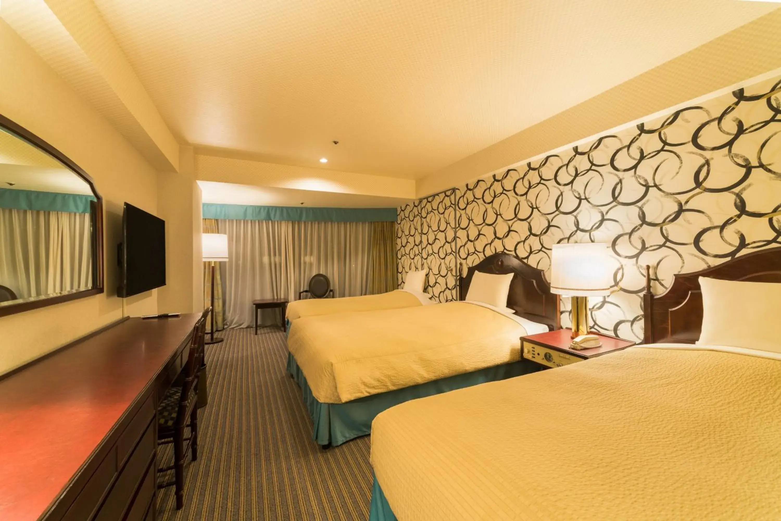 Photo of the whole room, Bed in Rose Hotel Yokohama, The Distinctive Collection By WORLDHOTELS Photo of the whole room, Bed in Rose Hotel Yokohama, The Distinctive Collection By WORLDHOTELS