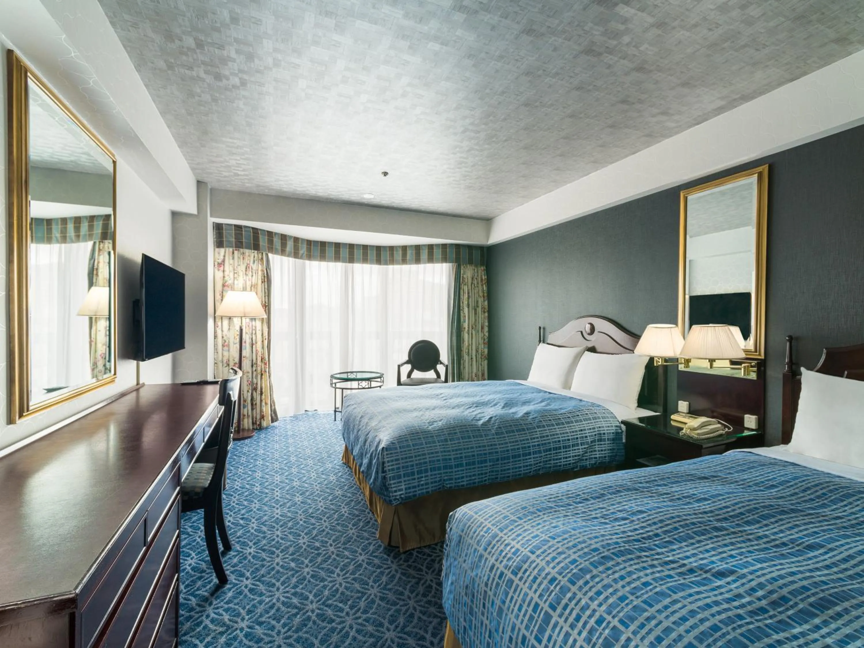 Photo of the whole room, Bed in Rose Hotel Yokohama, The Distinctive Collection By WORLDHOTELS