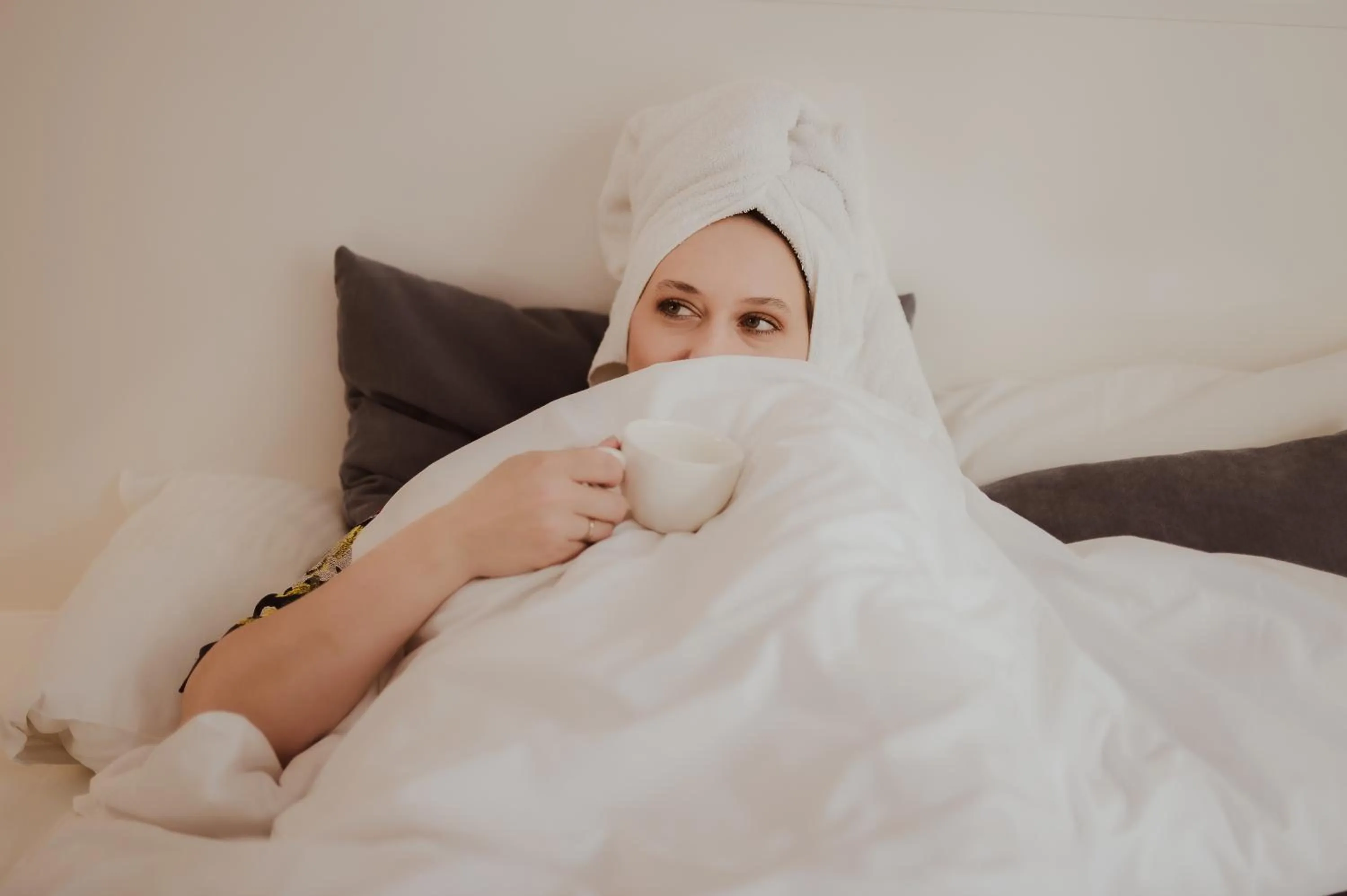 People, Bed in Novopolska - Hotel i Restauracja