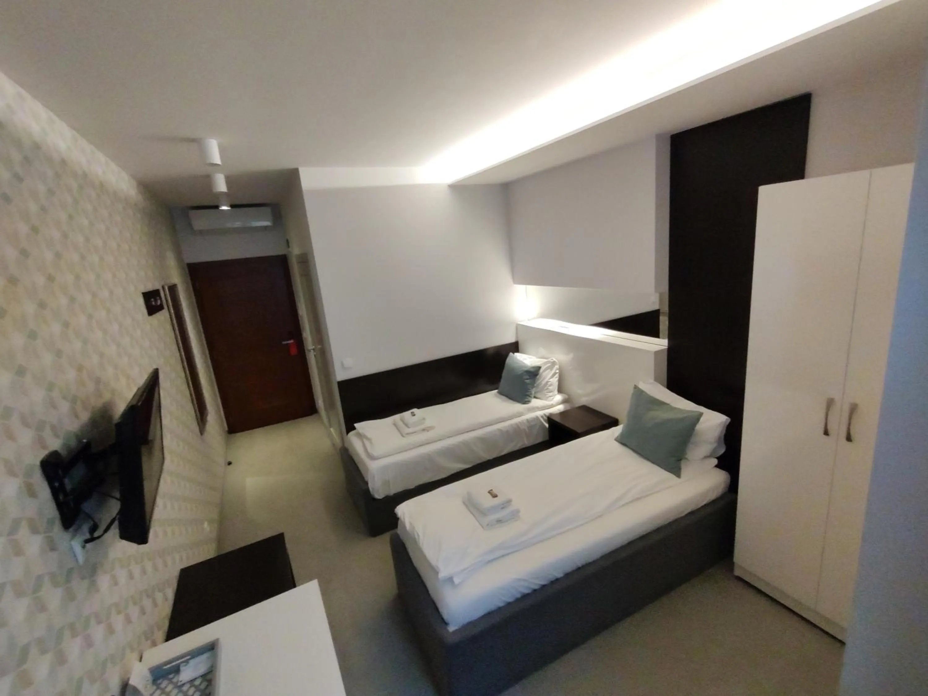 Other, Bed in Novopolska - Hotel i Restauracja