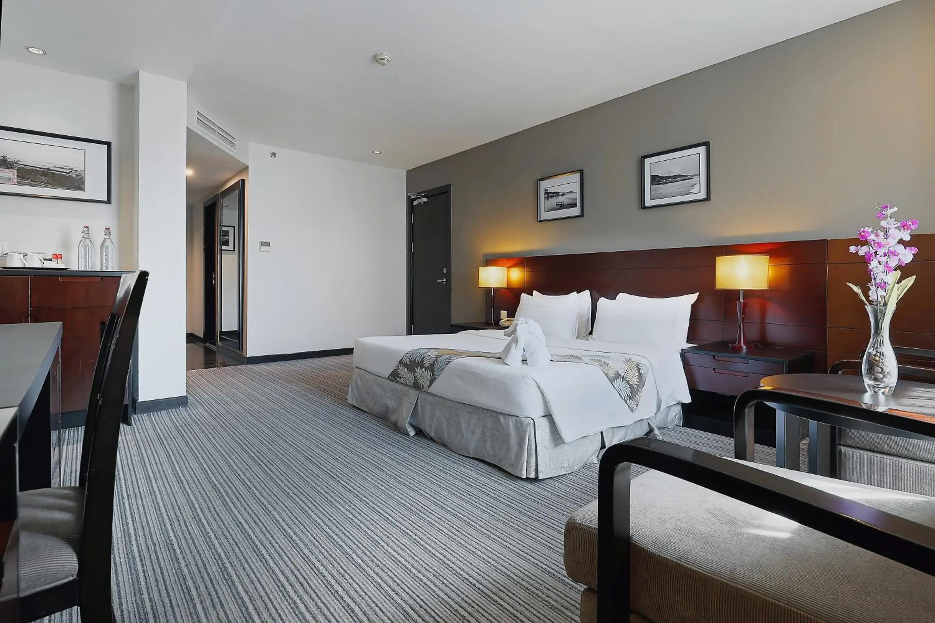 Bedroom, Bed in Hotel Sixty3 Bedroom, Bed in Hotel Sixty3