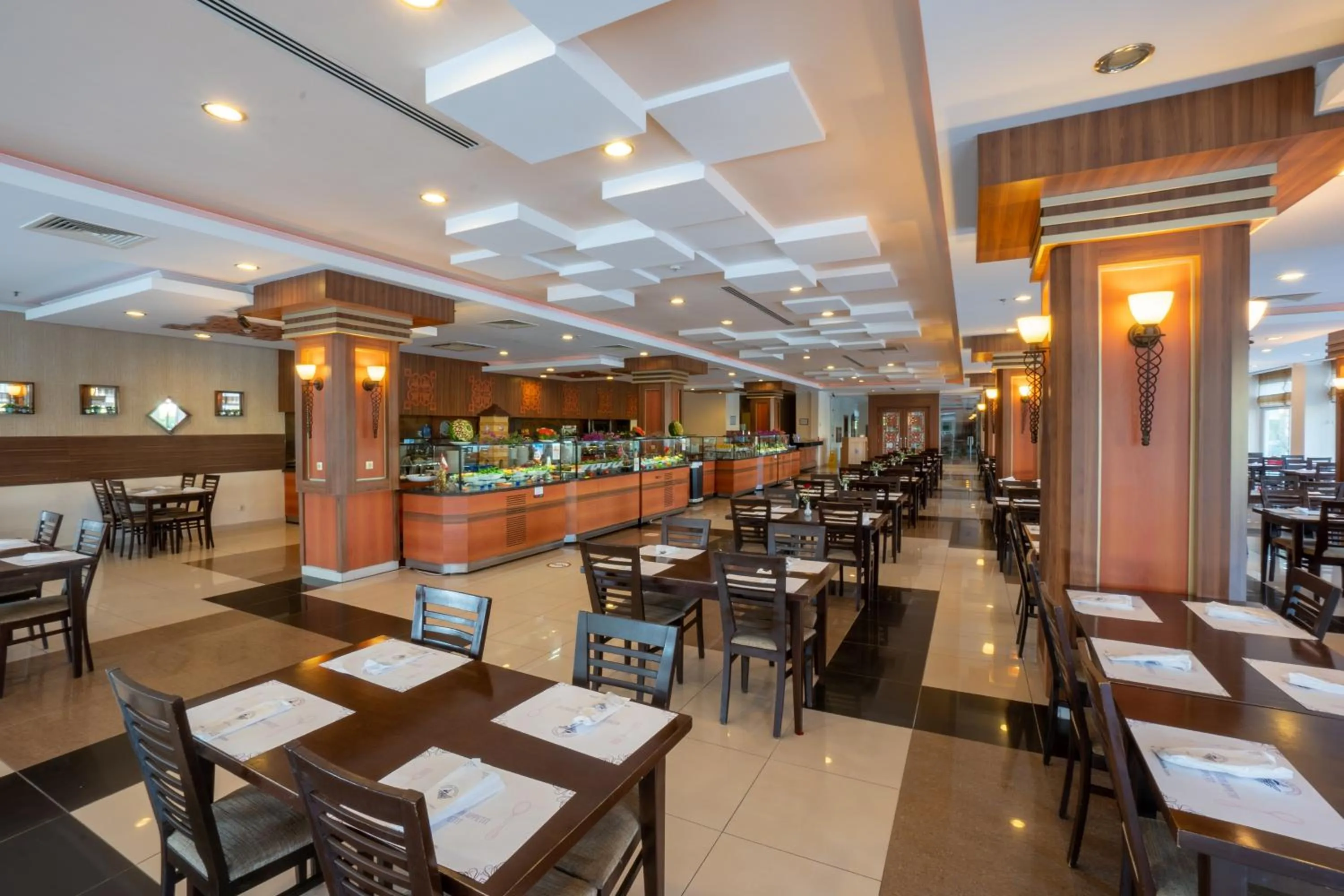 Restaurant/places to eat in Titan Select Hotel Ultra All Inclusive