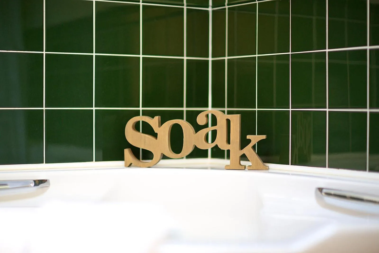 Bath in Lovat Arms Hotel