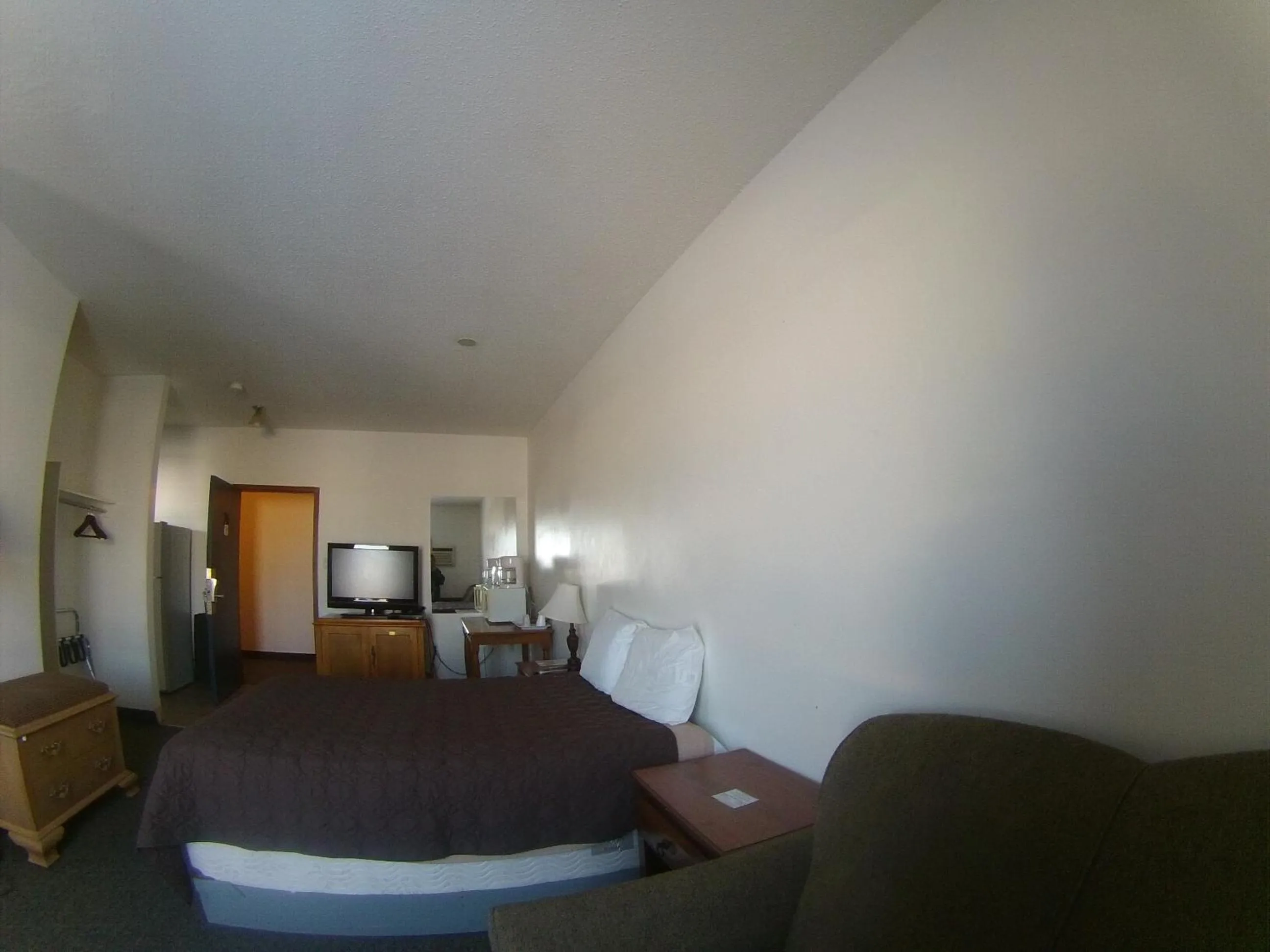 Bed in Rycroft Hotel